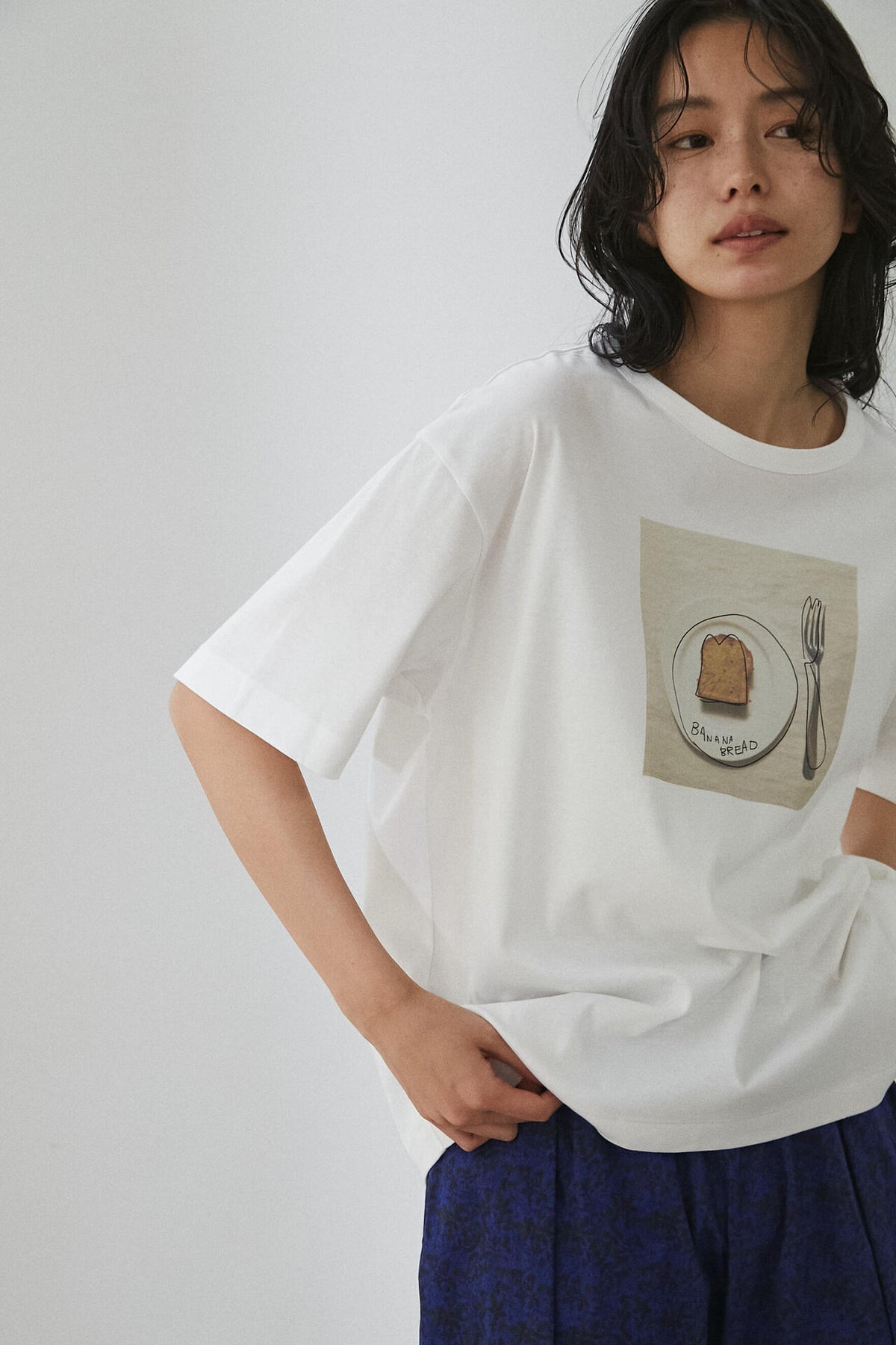 【香菜子】OGコッコラボトンプリントTシャツ Lサイズ
