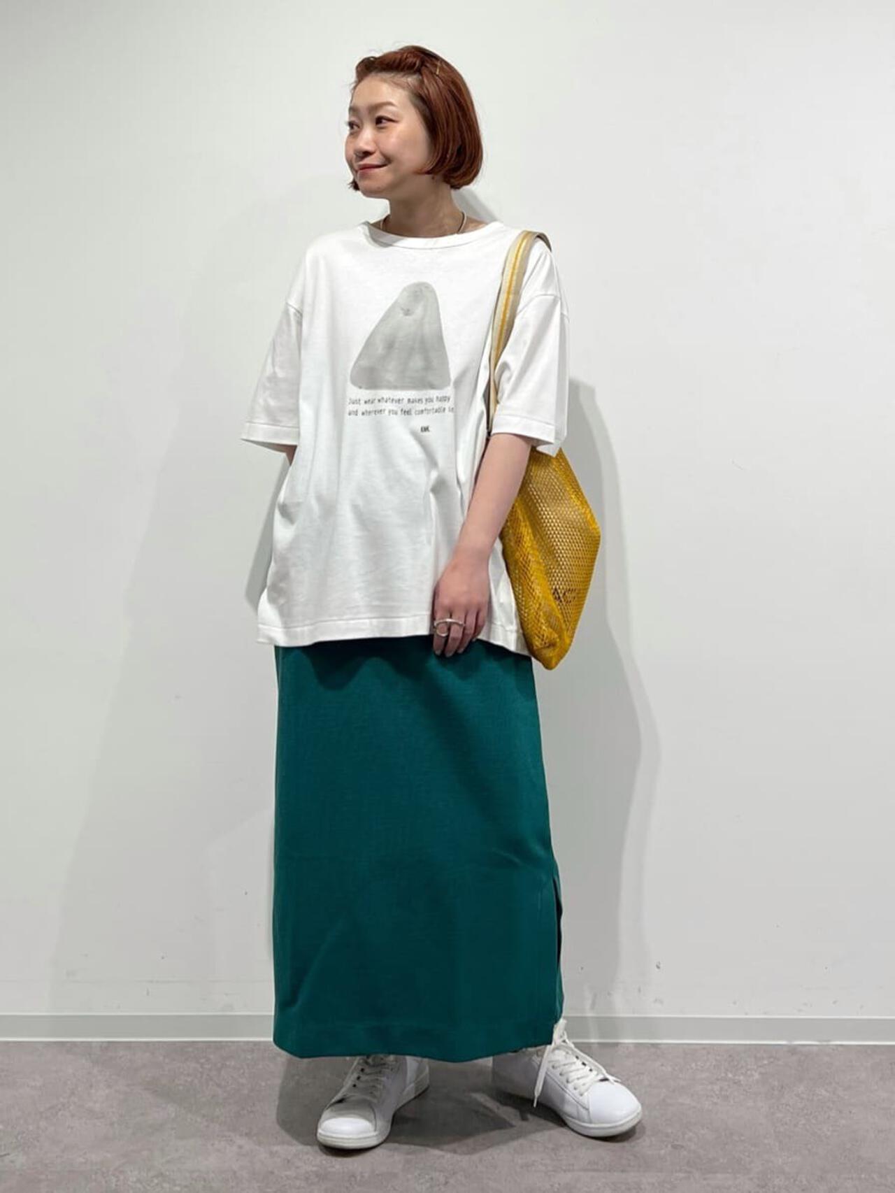 【香菜子】OGコッコラボトンプリントTシャツ Lサイズ