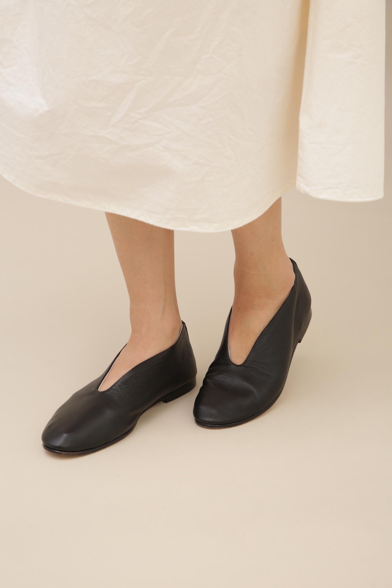 【WEB限定カラー】【SUI】V-Balletシューズ