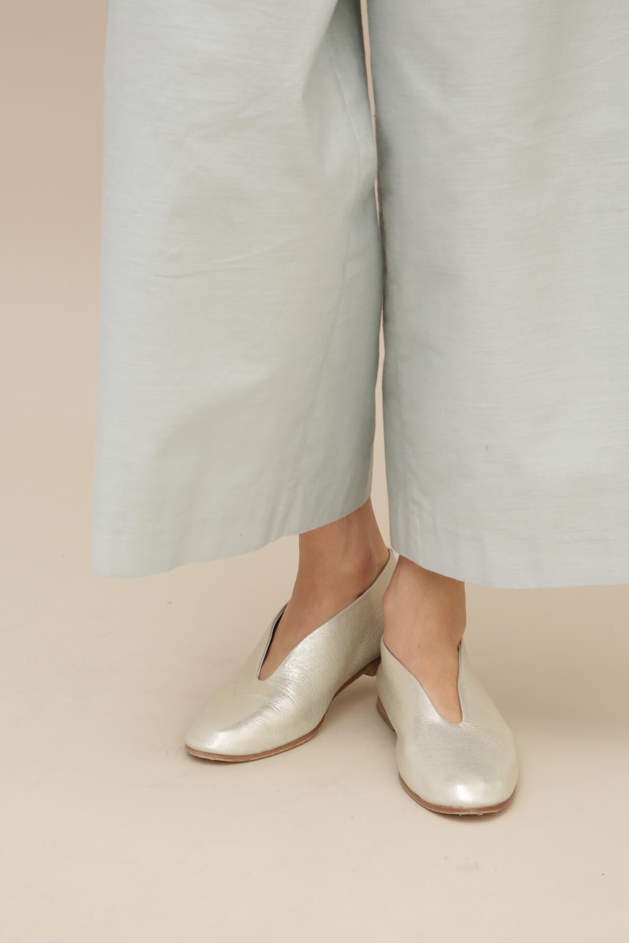 【WEB限定カラー】【SUI】V-Balletシューズ