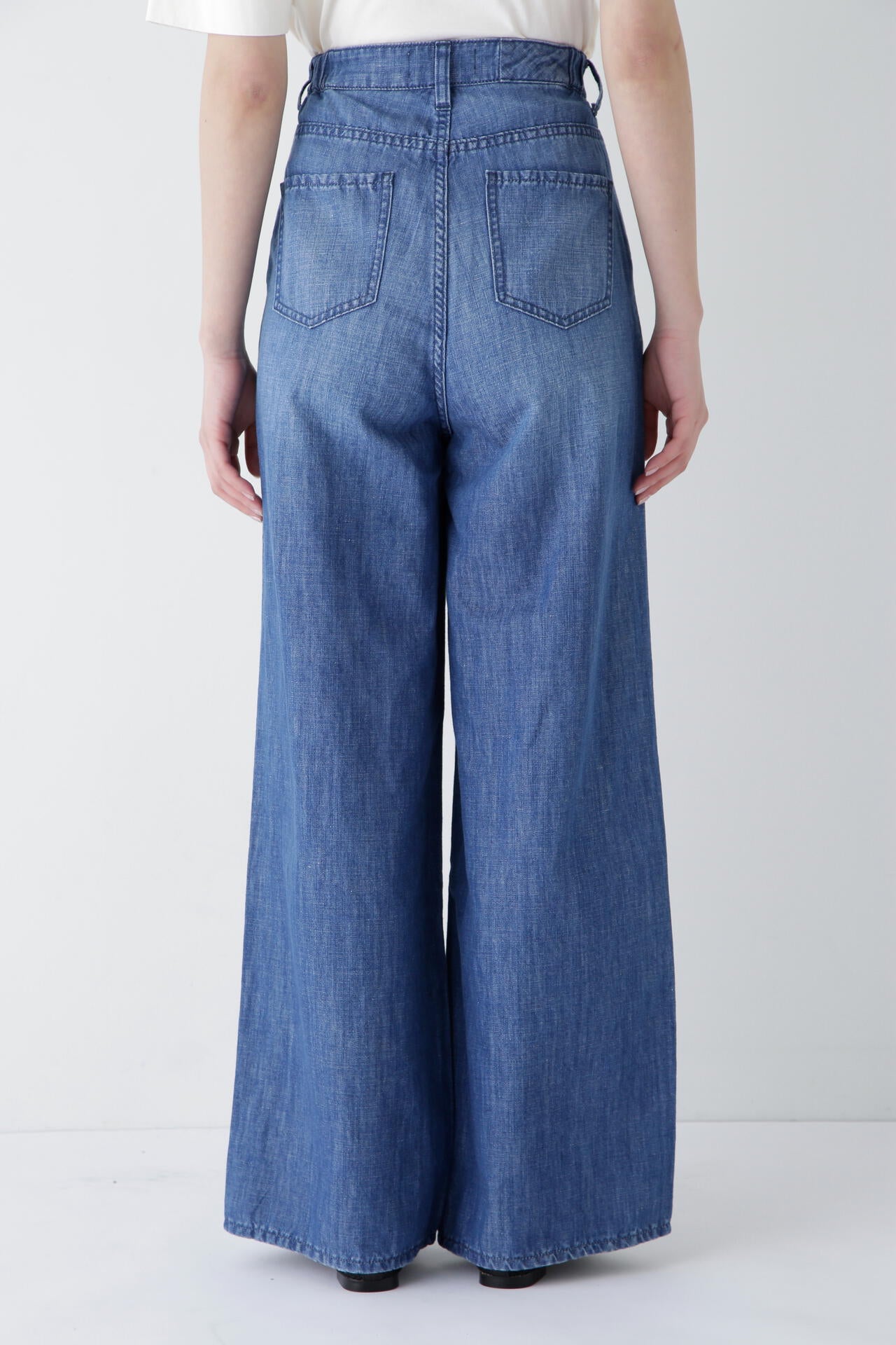 【Healthy DENIMコラボ】タックワイドデニムパンツ