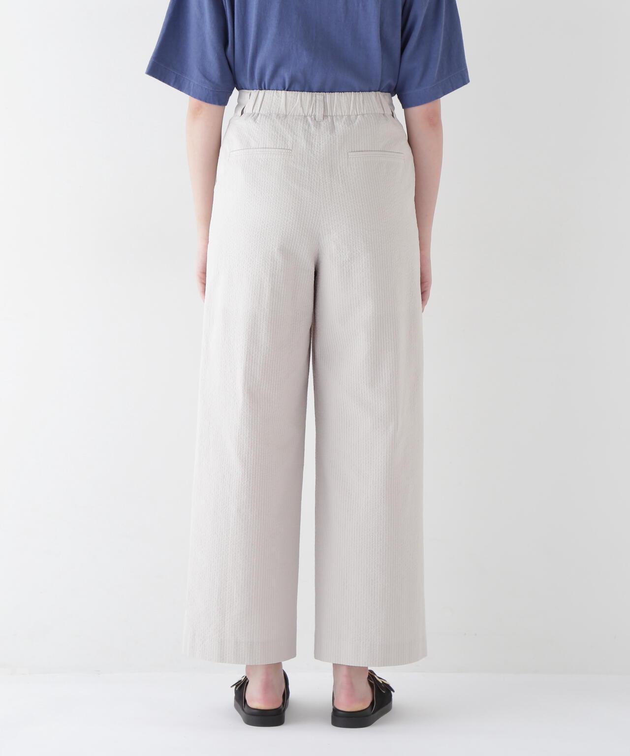 シアサッカーストライプセミワイドパンツ