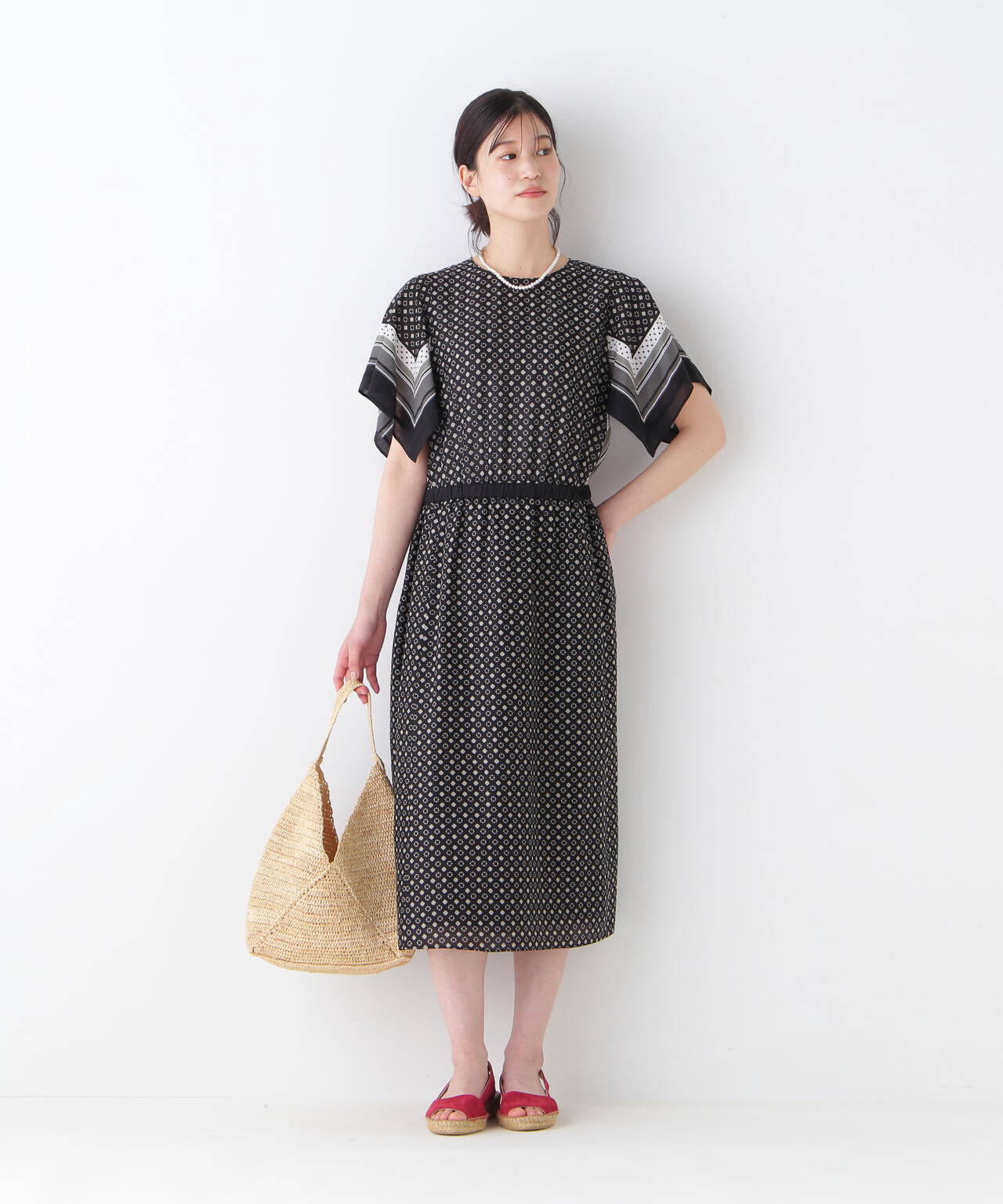 コットンセルロースパネル幾何プリントフレアスリーブワンピース