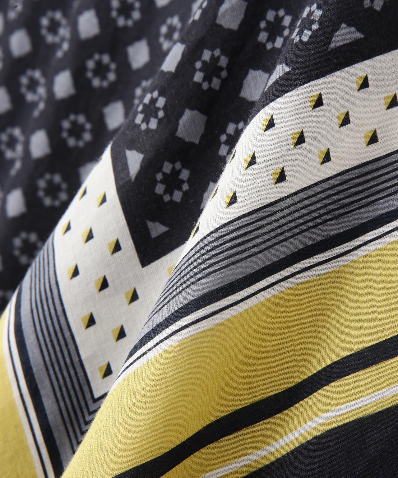 コットンセルロースパネル幾何プリントフレアスリーブワンピース