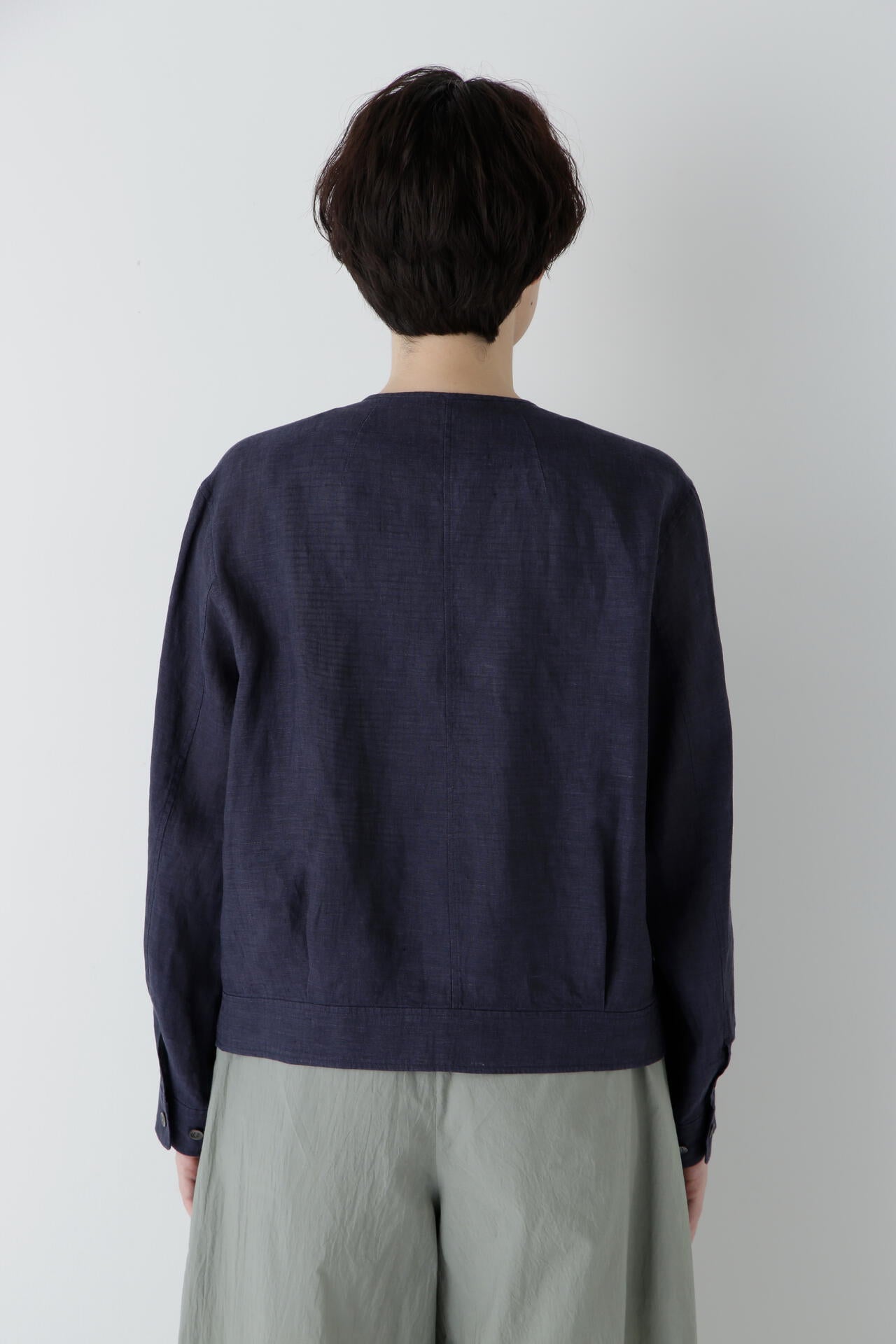 ハードマンリネンノーカラージップブルゾン