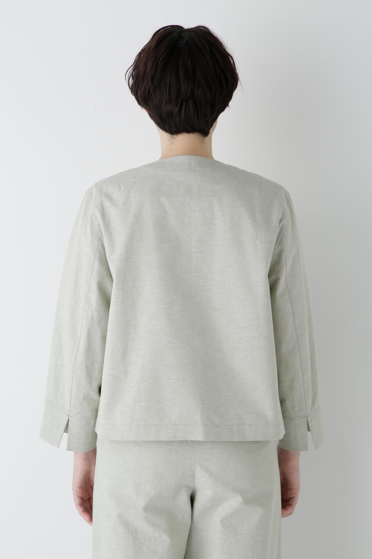綿麻シャンブレーVネックブルゾン