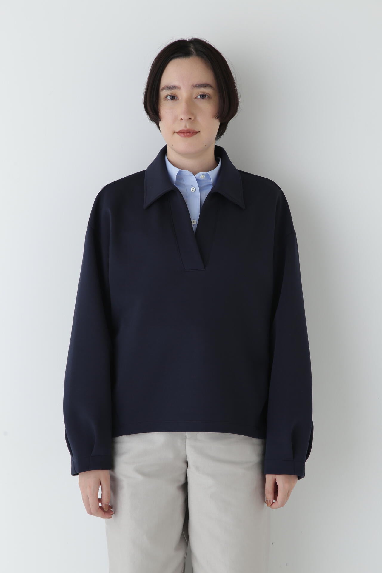ストレッチダンボールスキッパープルオーバー