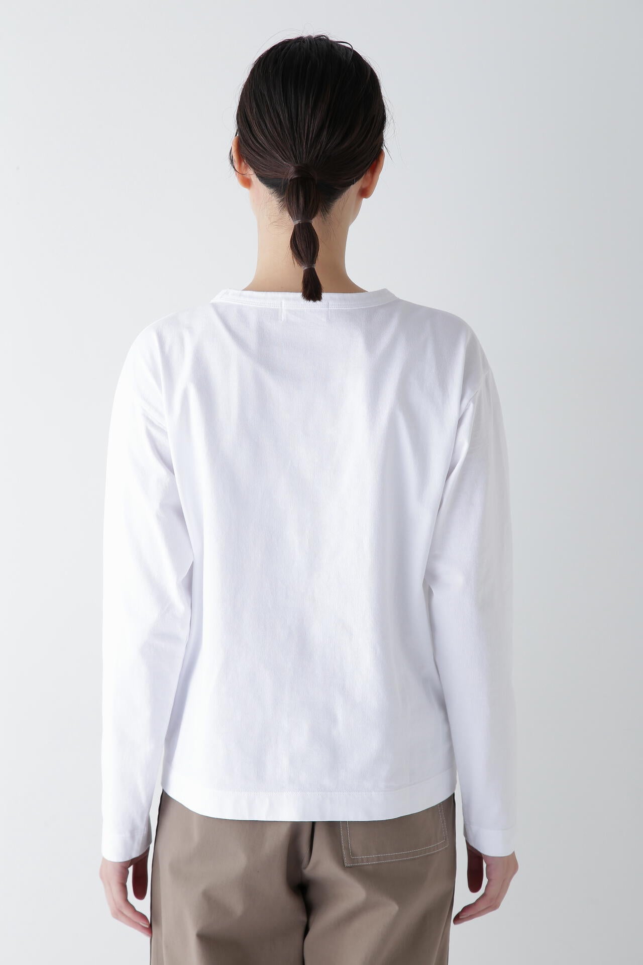 ロゴエンブロイダリーロングスリーブTシャツ