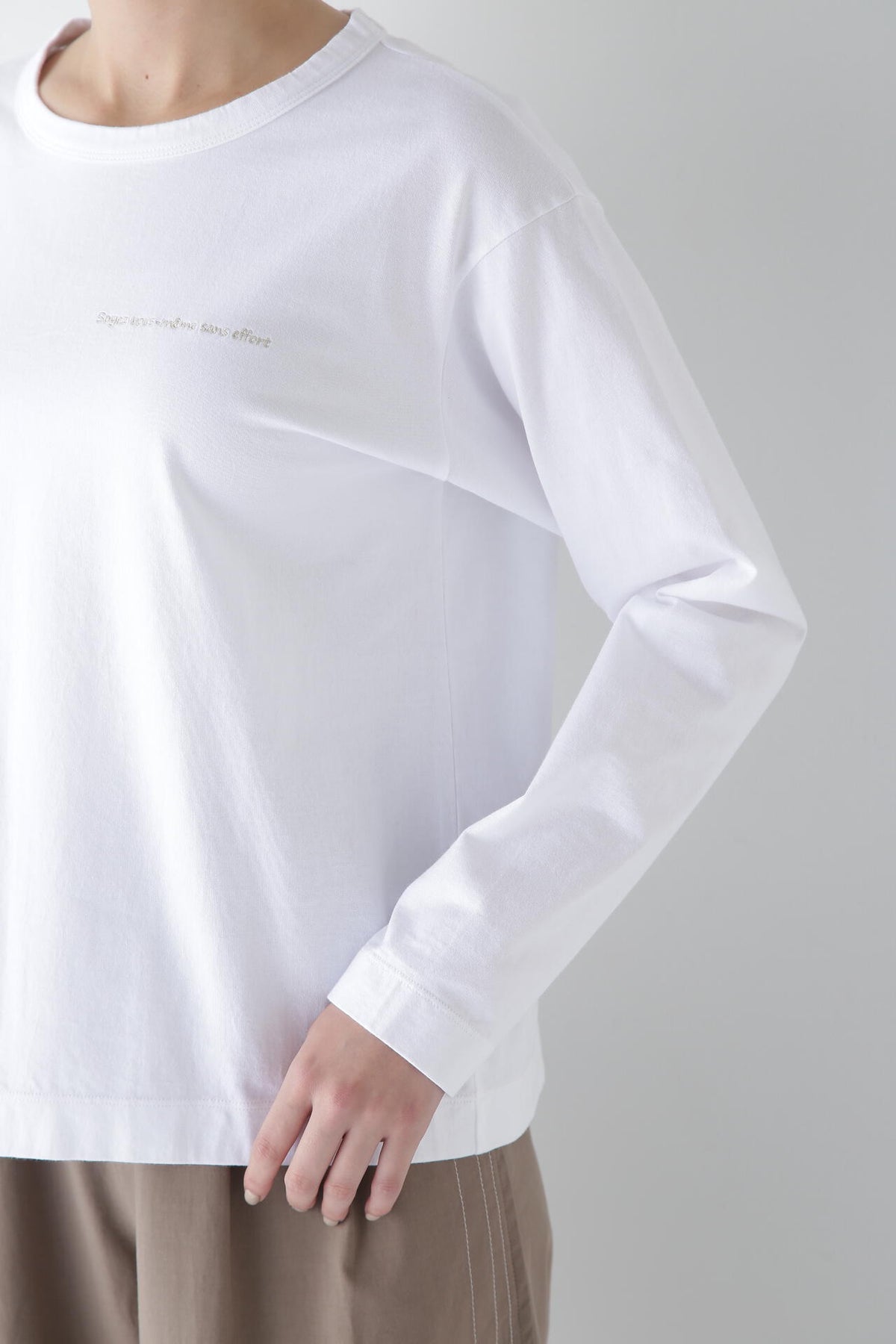ロゴエンブロイダリーロングスリーブTシャツ