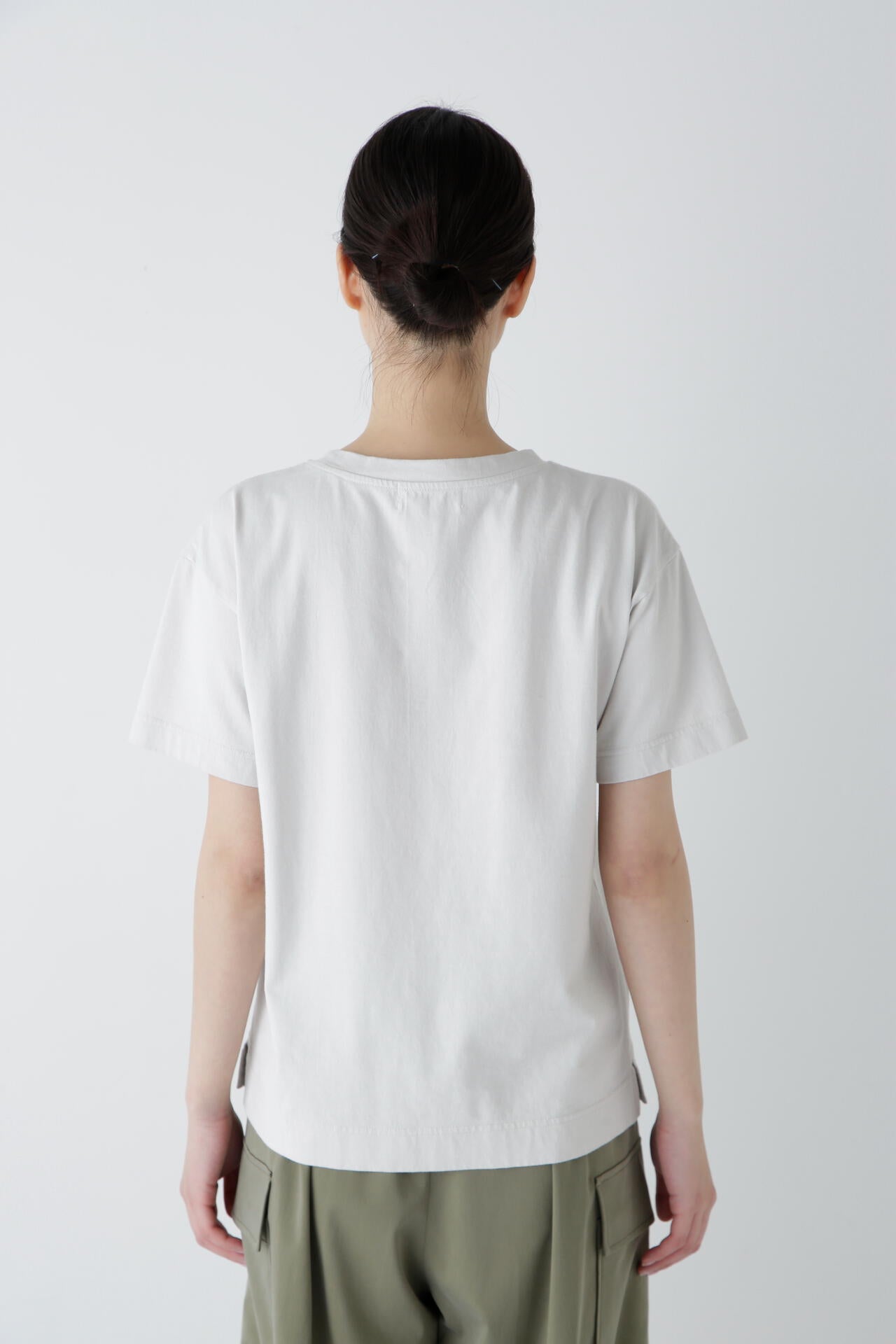 ロゴTシャツ