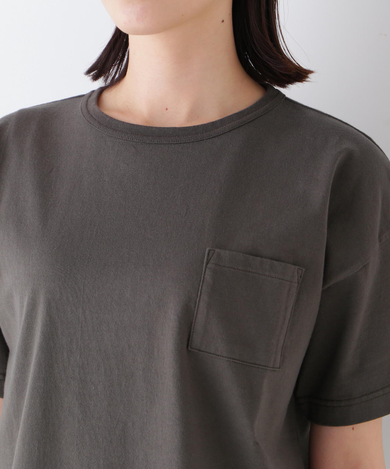 バックロゴポケットTシャツ