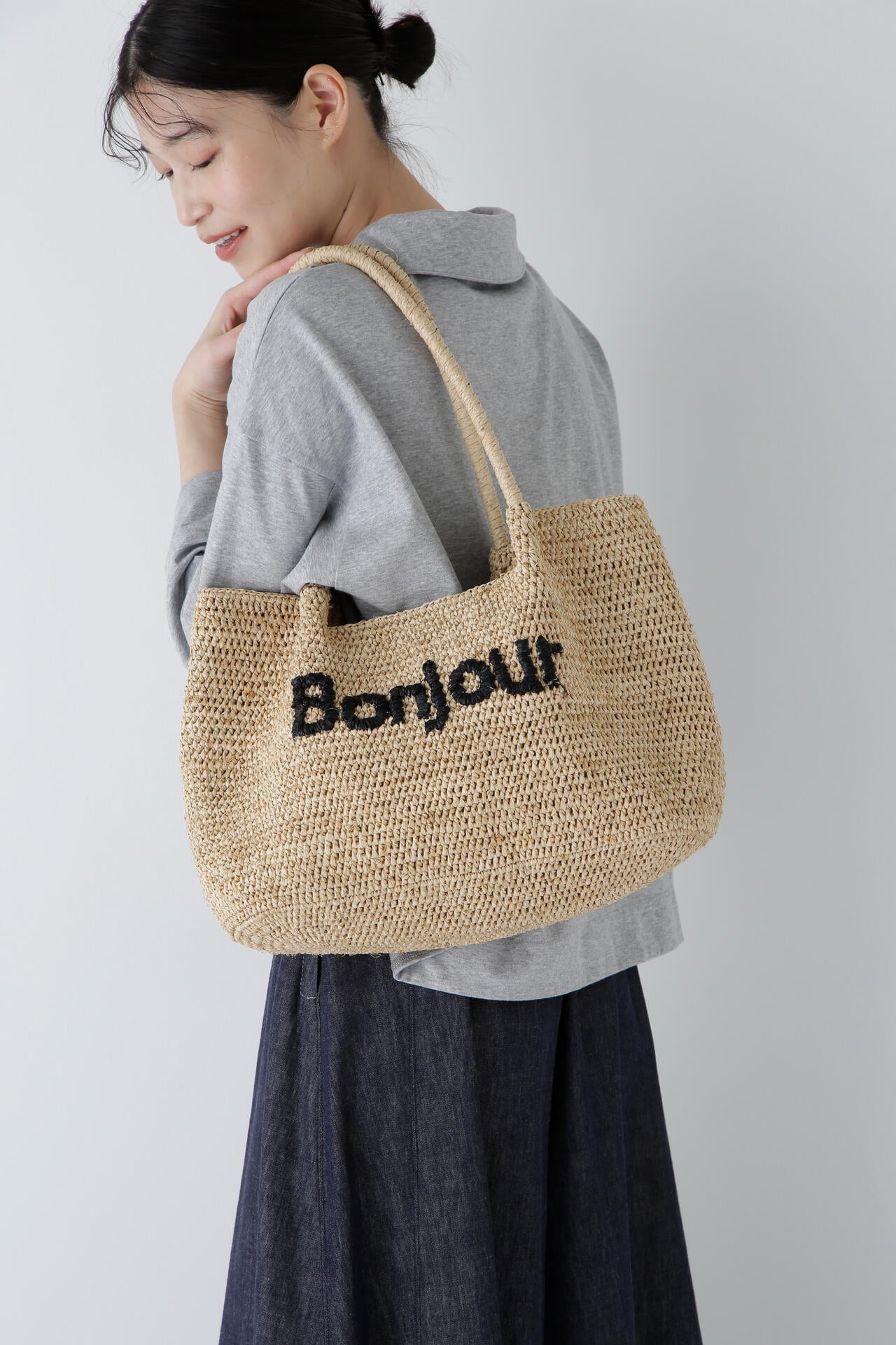 Bonjourラフィアバッグ