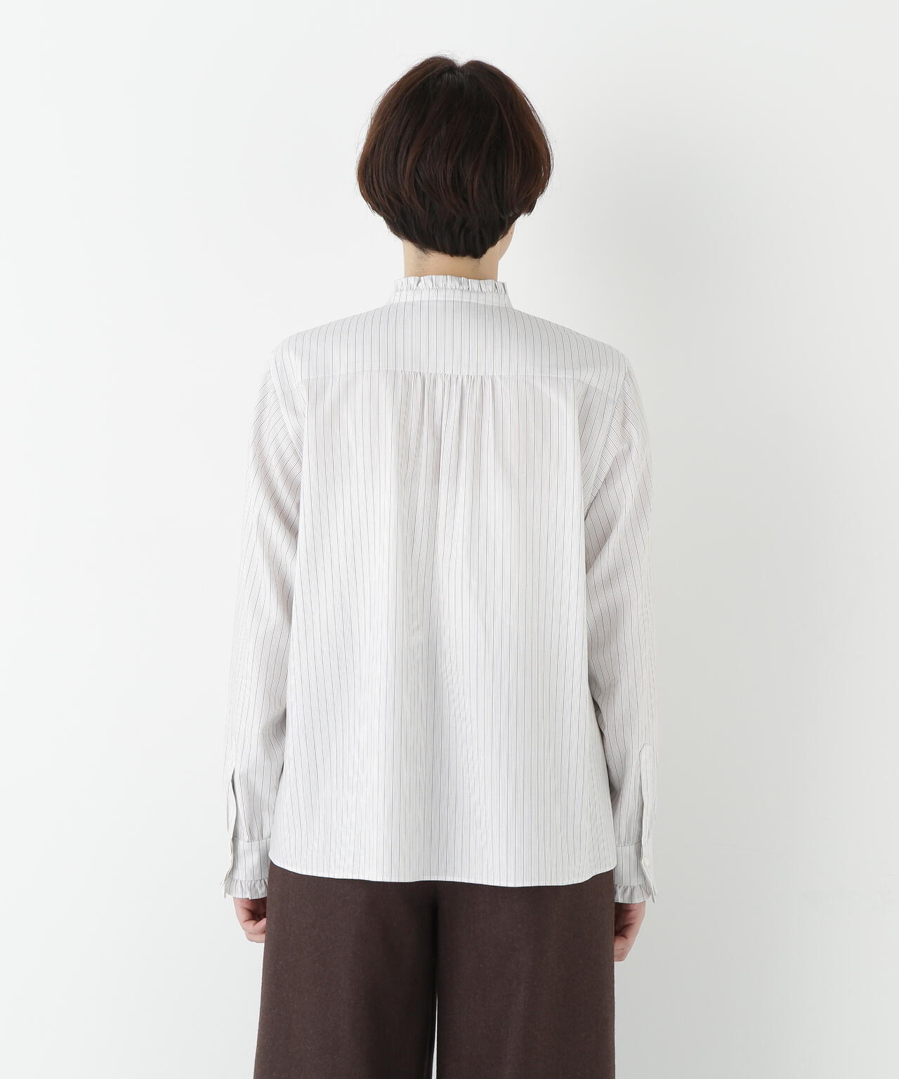 スタンドフリルブラウス