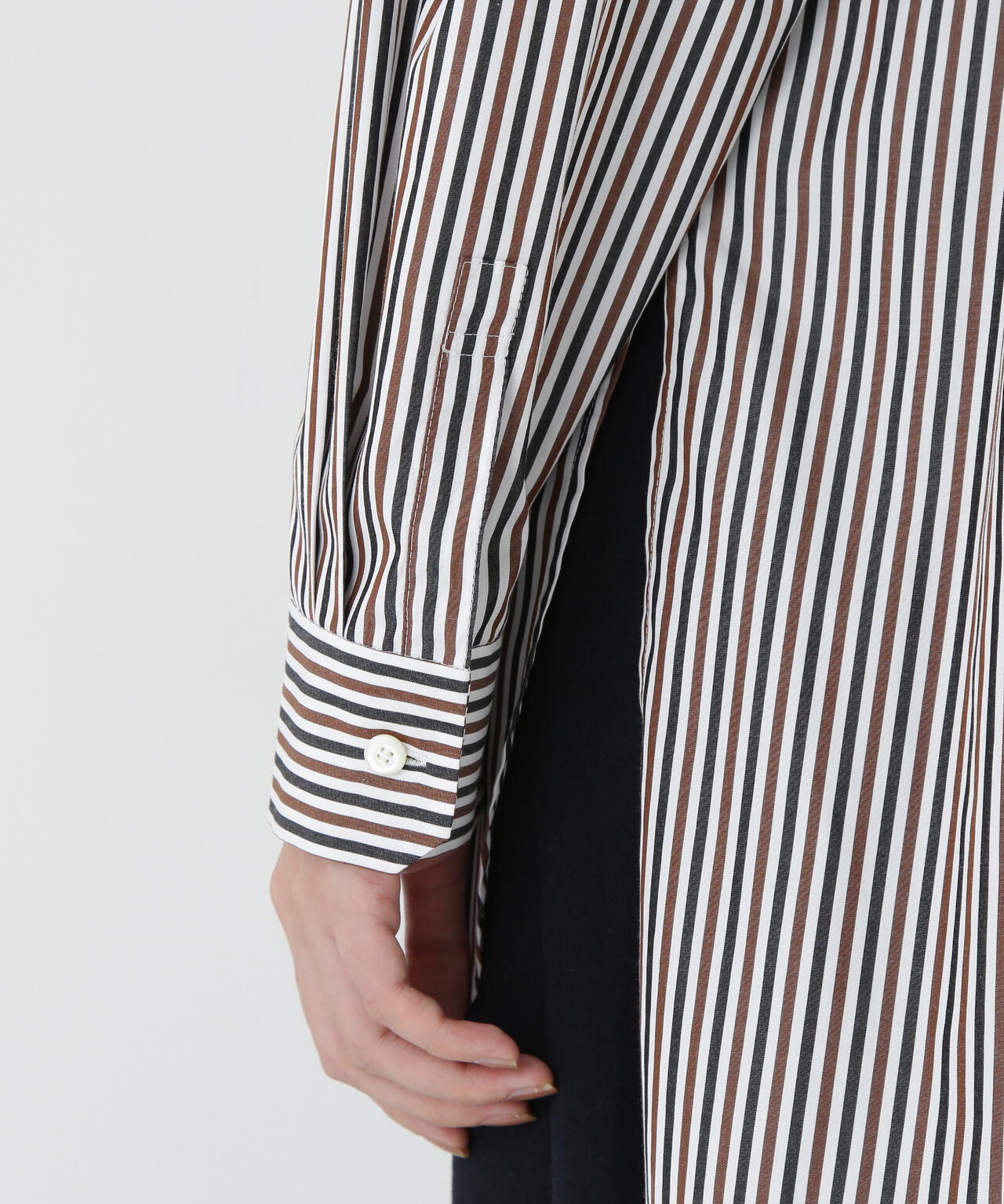 ストライプオーバーブラウス