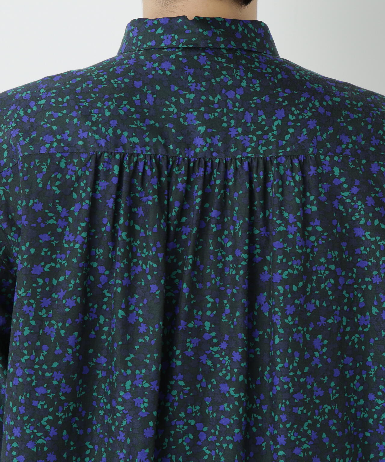 プチフラワープリントボウタイシャツブラウス