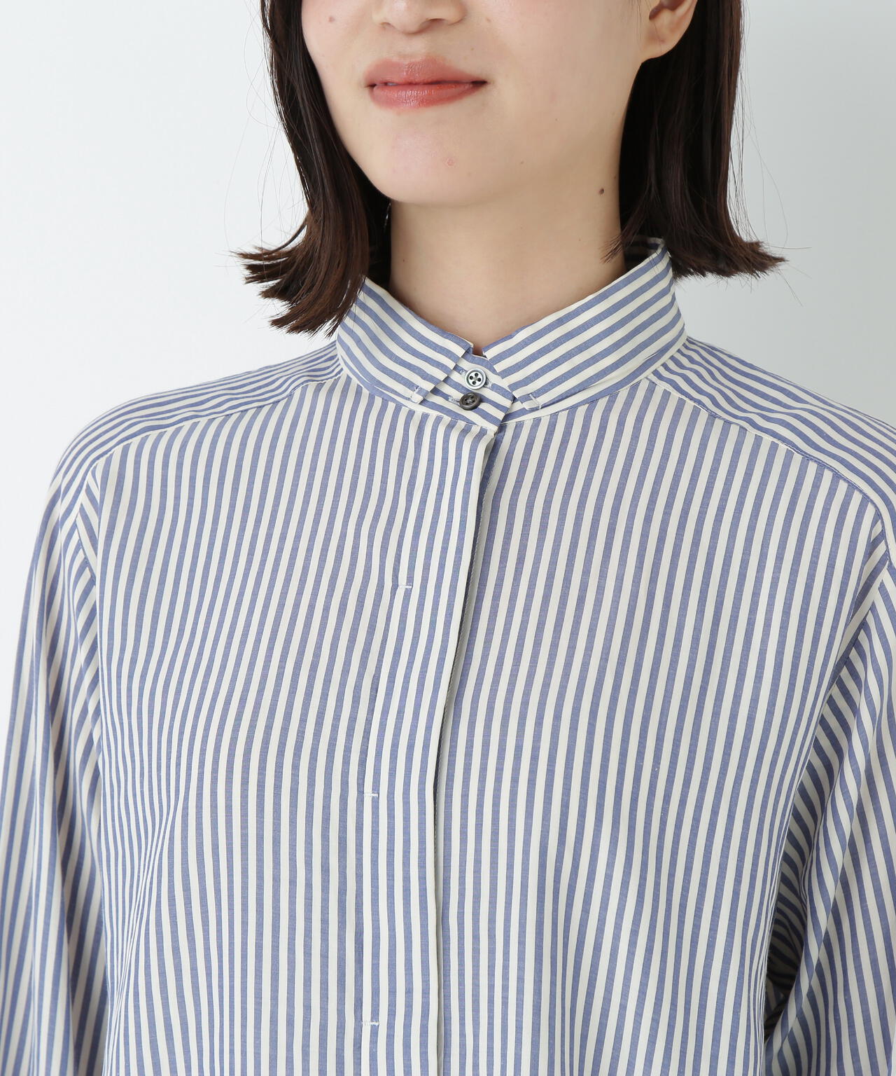 ストライプローンハイネックシャツ
