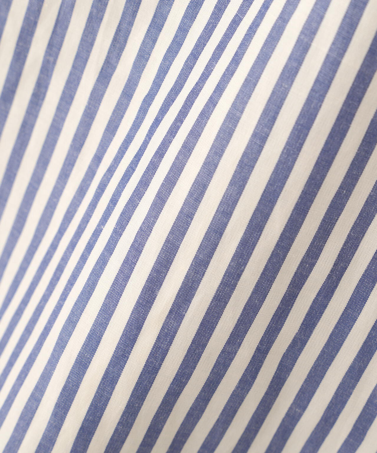 ストライプローンハイネックシャツ