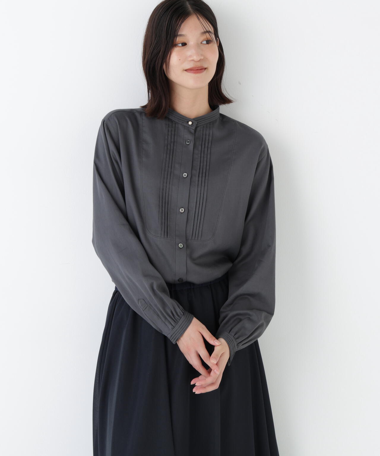 ピンタックバンドカラーブラウス