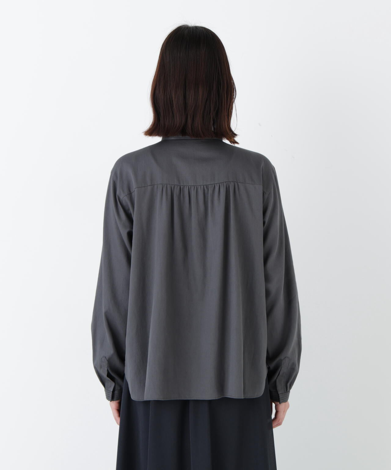 ピンタックバンドカラーブラウス