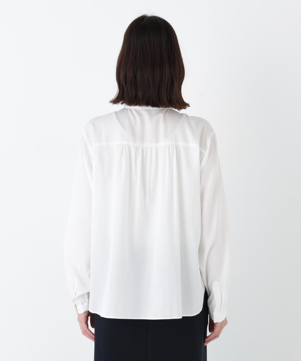 ピンタックバンドカラーブラウス