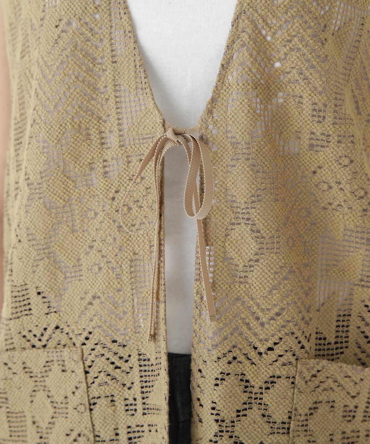 ジオメトリックレースジレ