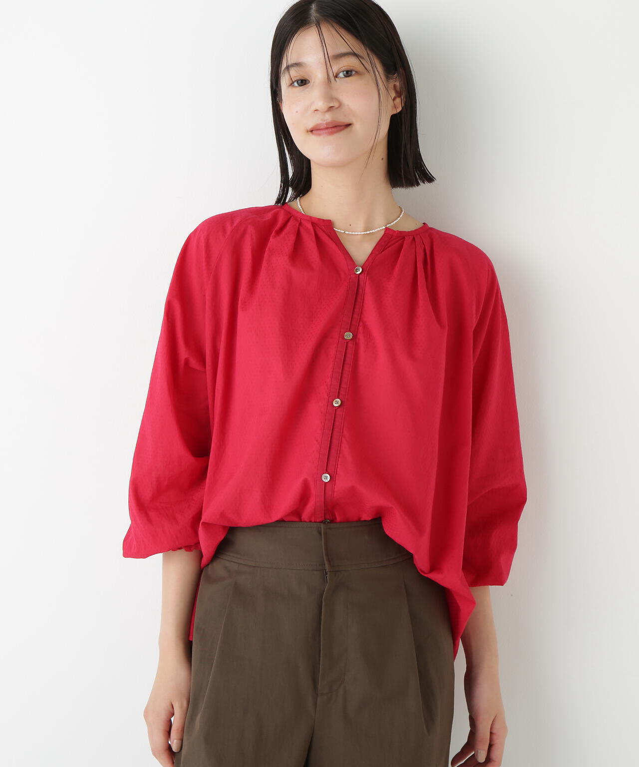 ダイヤドットギャザーブラウス