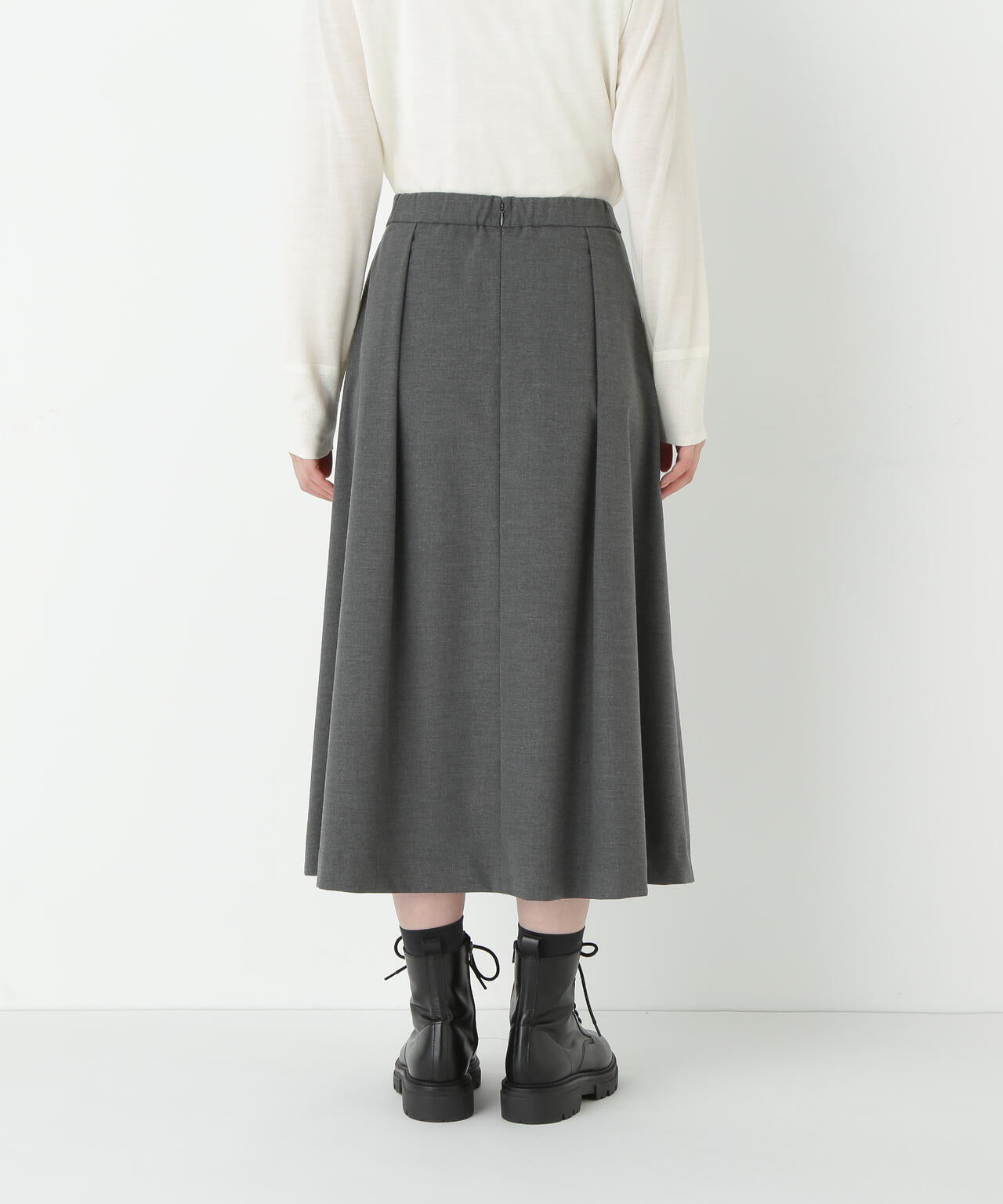 ランダムタックフレアースカート