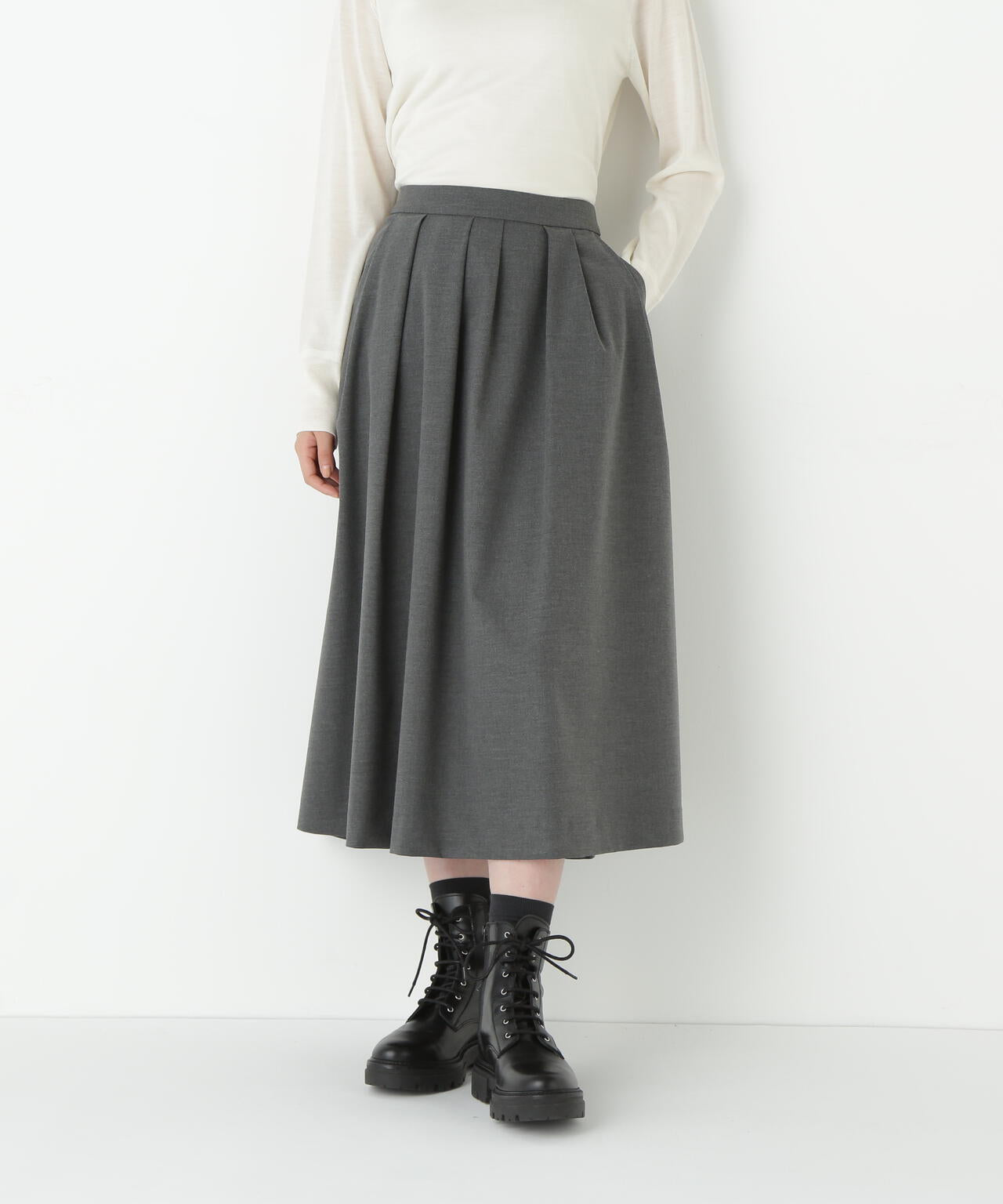 ランダムタックフレアースカート