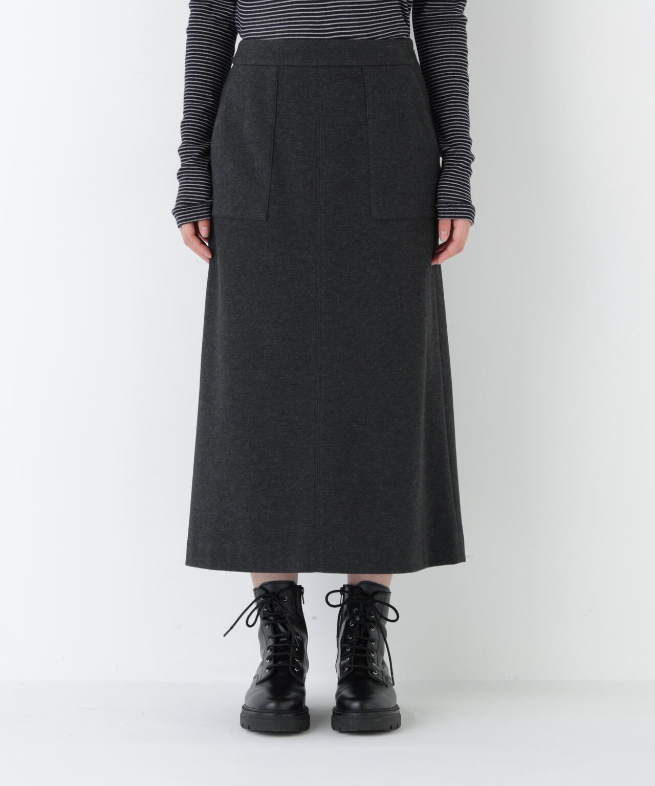 ニードルパンチスカート