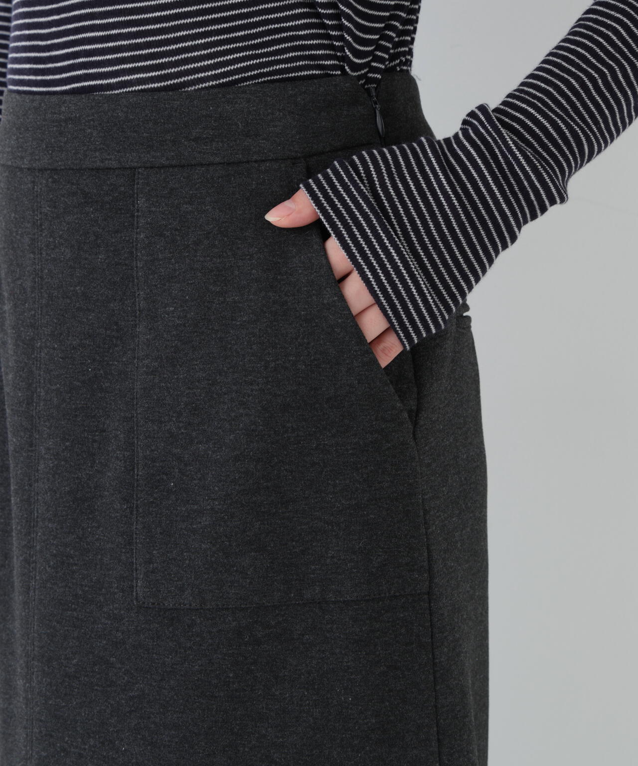 ニードルパンチスカート