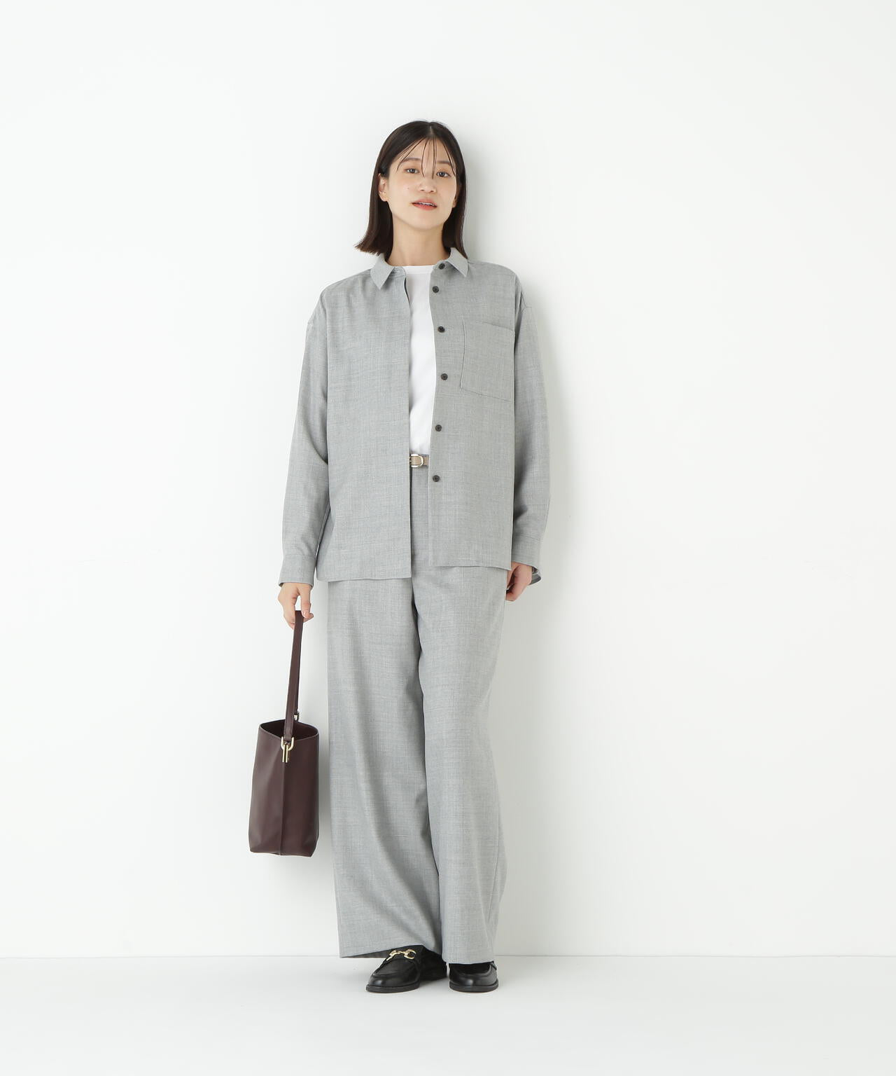 ライトフラノウォッシャブルセミワイドパンツ