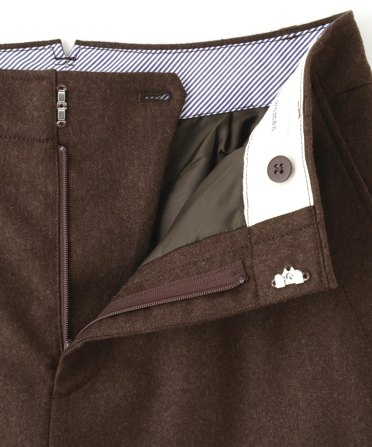 ライトフラノウォッシャブルセミワイドパンツ