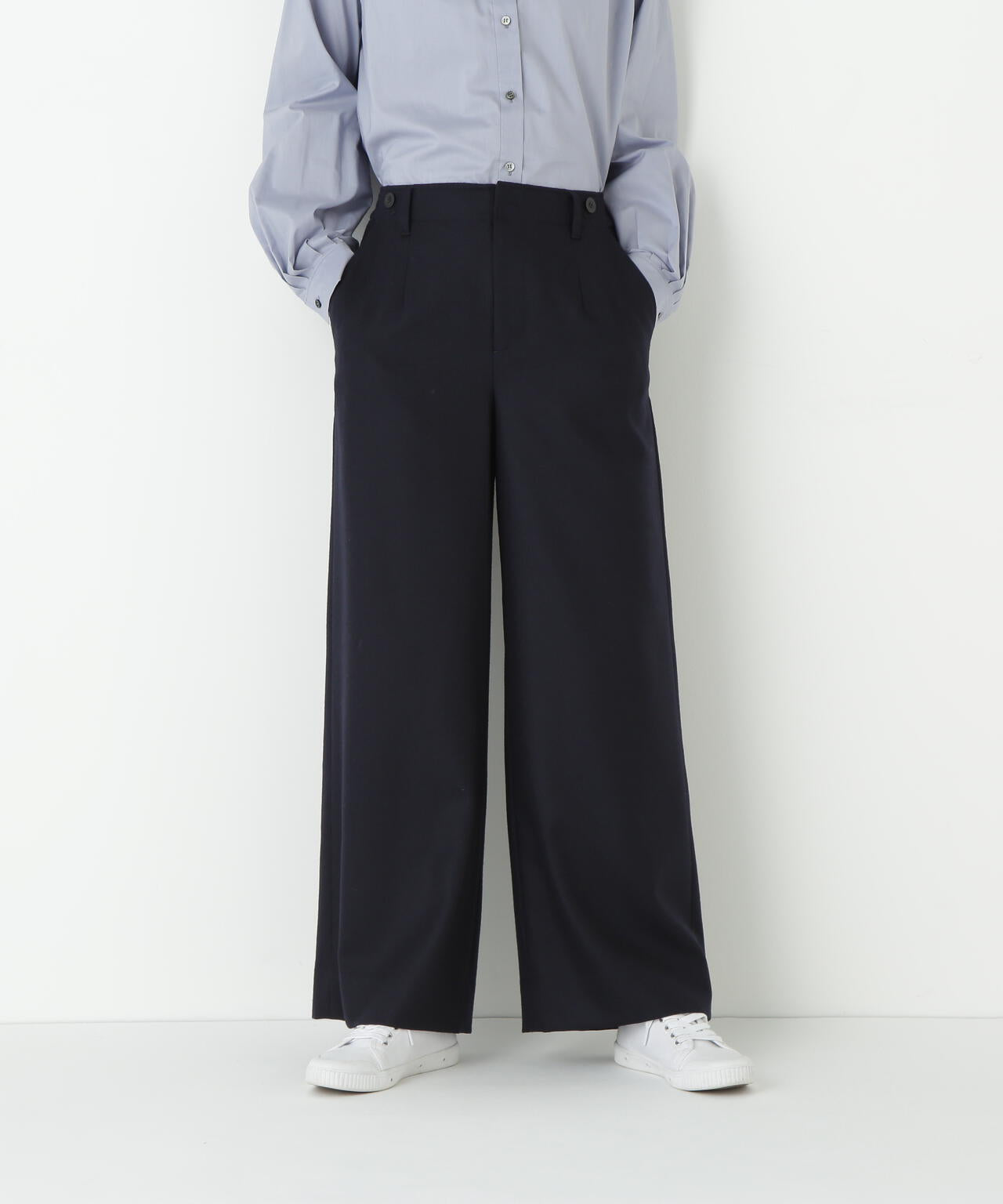 ライトフラノウォッシャブルセミワイドパンツ