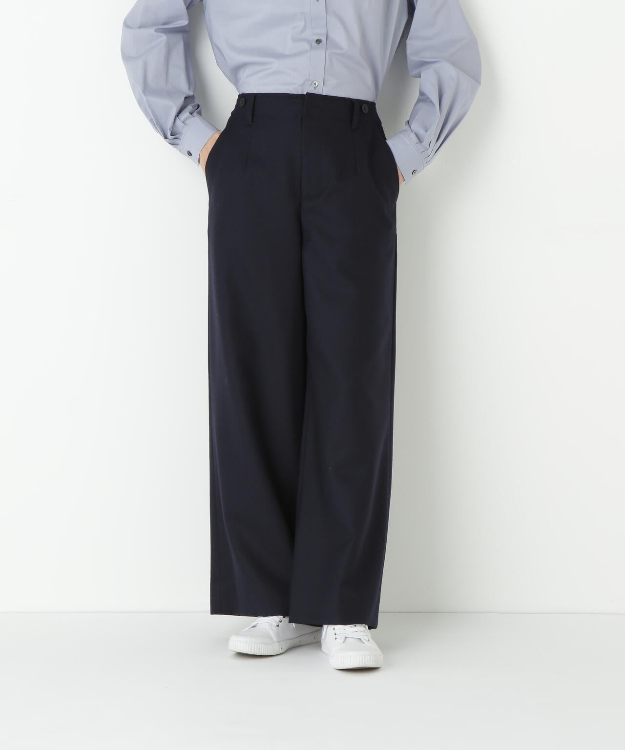 ライトフラノウォッシャブルセミワイドパンツ