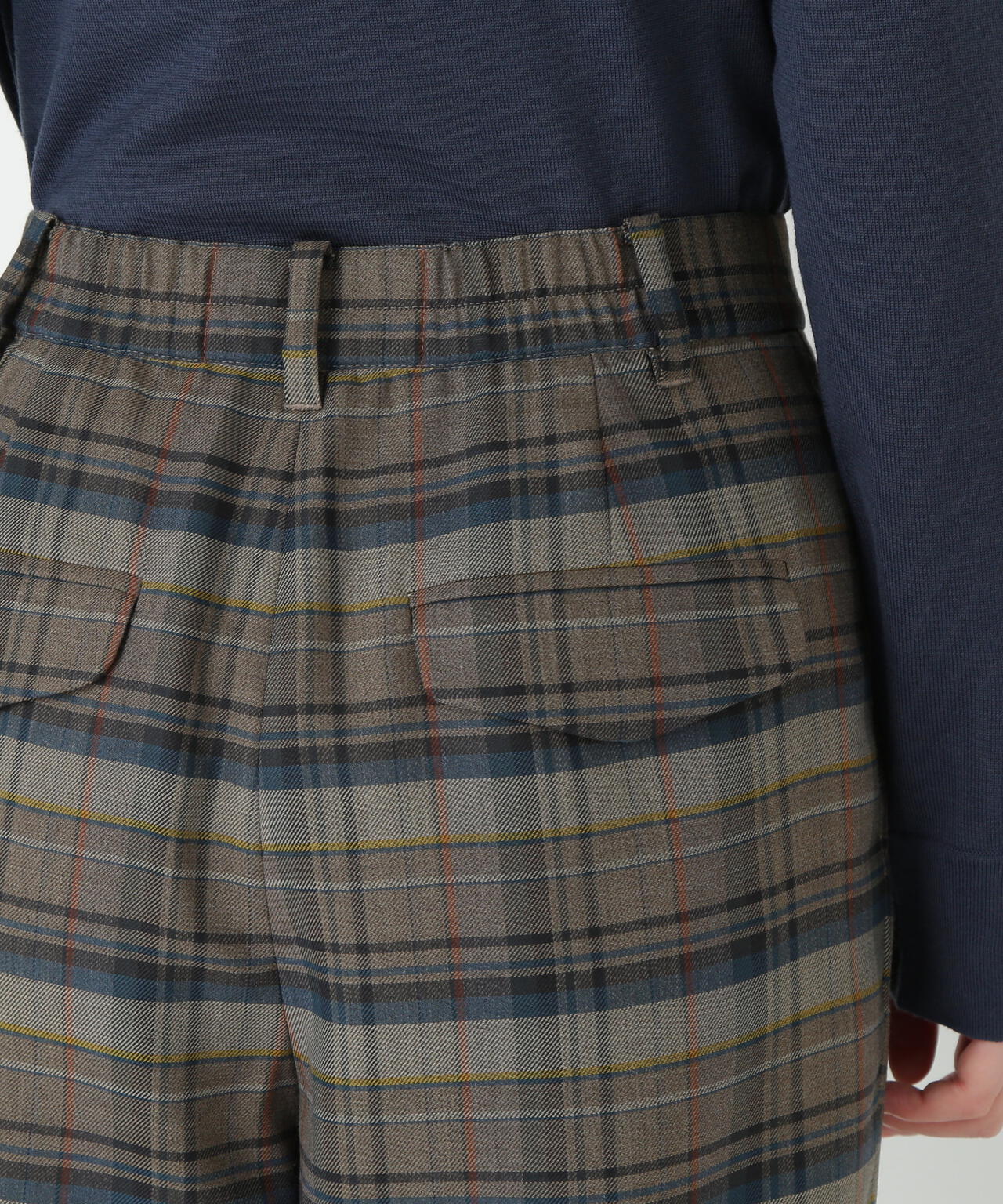 先染めチェックタックセミワイドパンツ