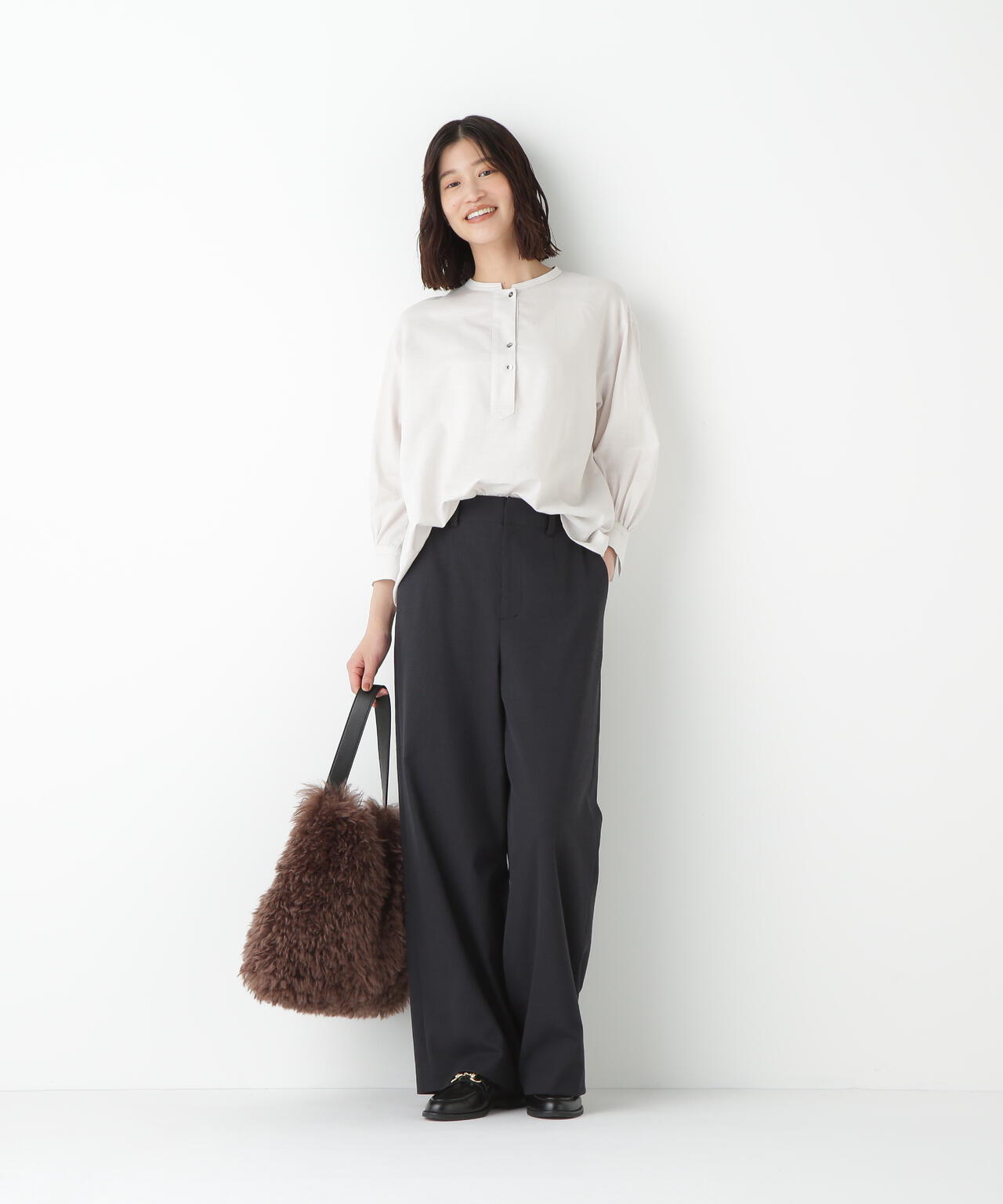 シェルタリングドライオックスセミワイドパンツ