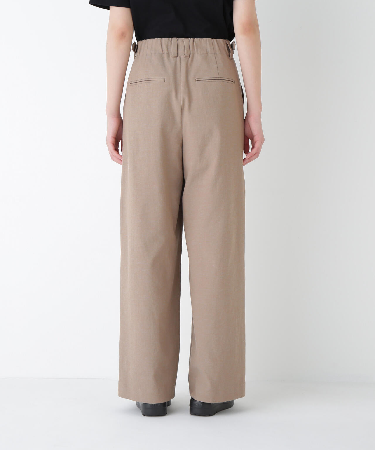 シェルタリングドライオックスセミワイドパンツ