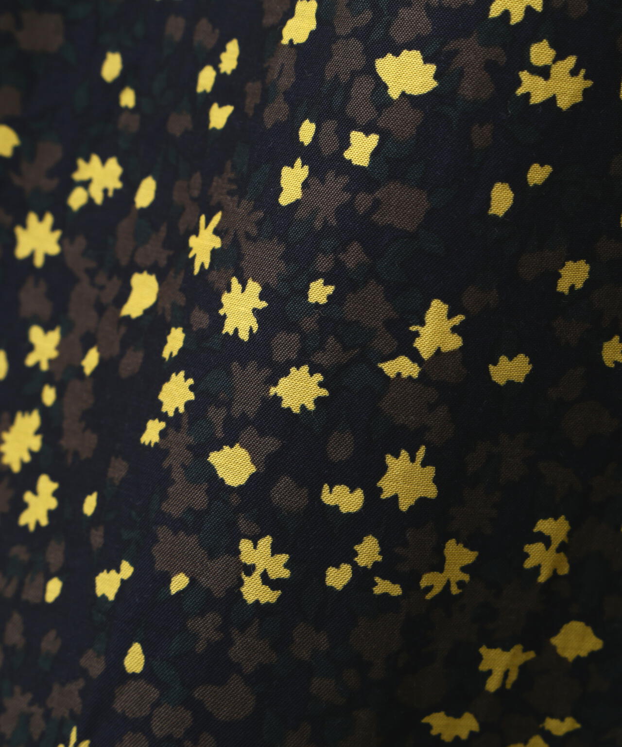 プチフラワープリントブラウジングバンドカラーワンピース