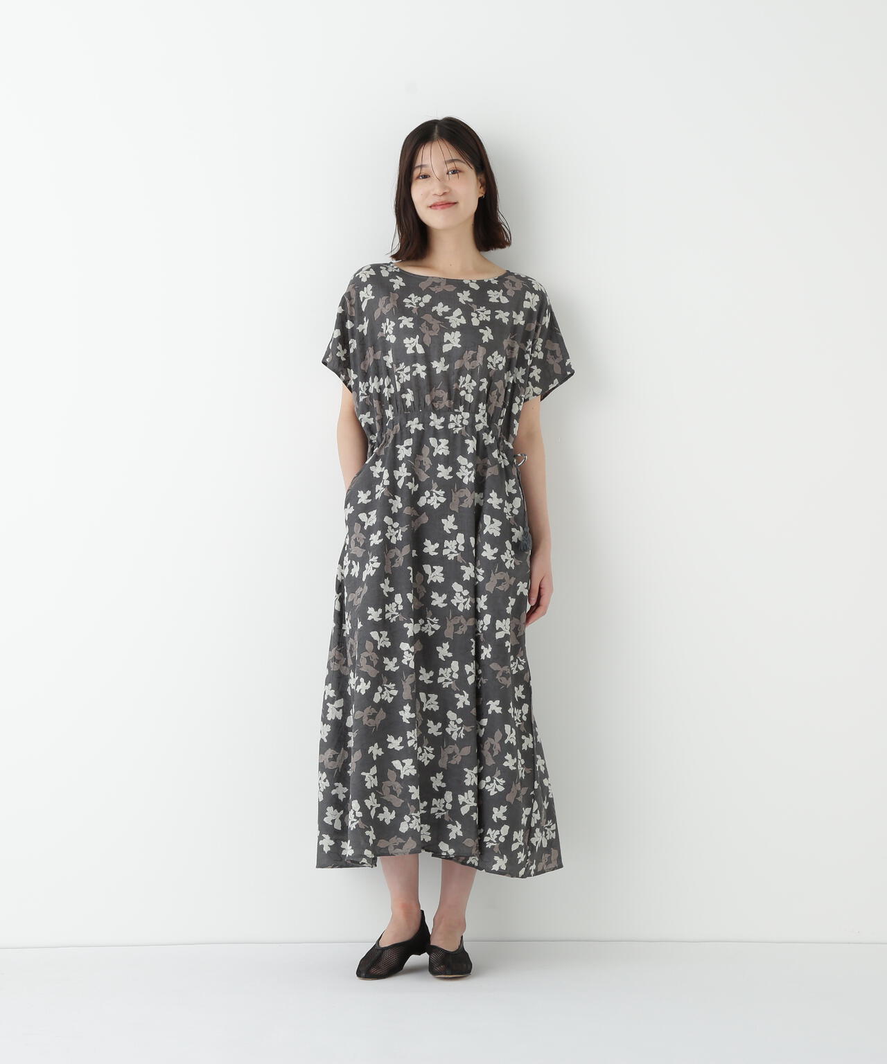 インドドビーリーフプリントフレンチドルマンスリーブワンピース