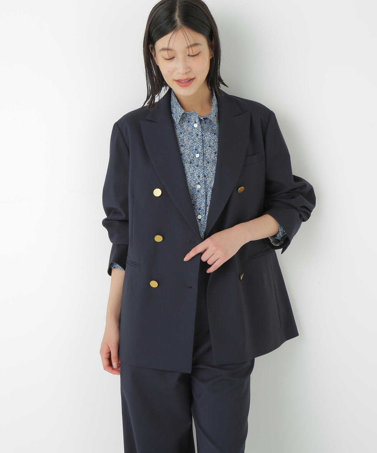 強撚シャークスキンピークドラペルジャケット