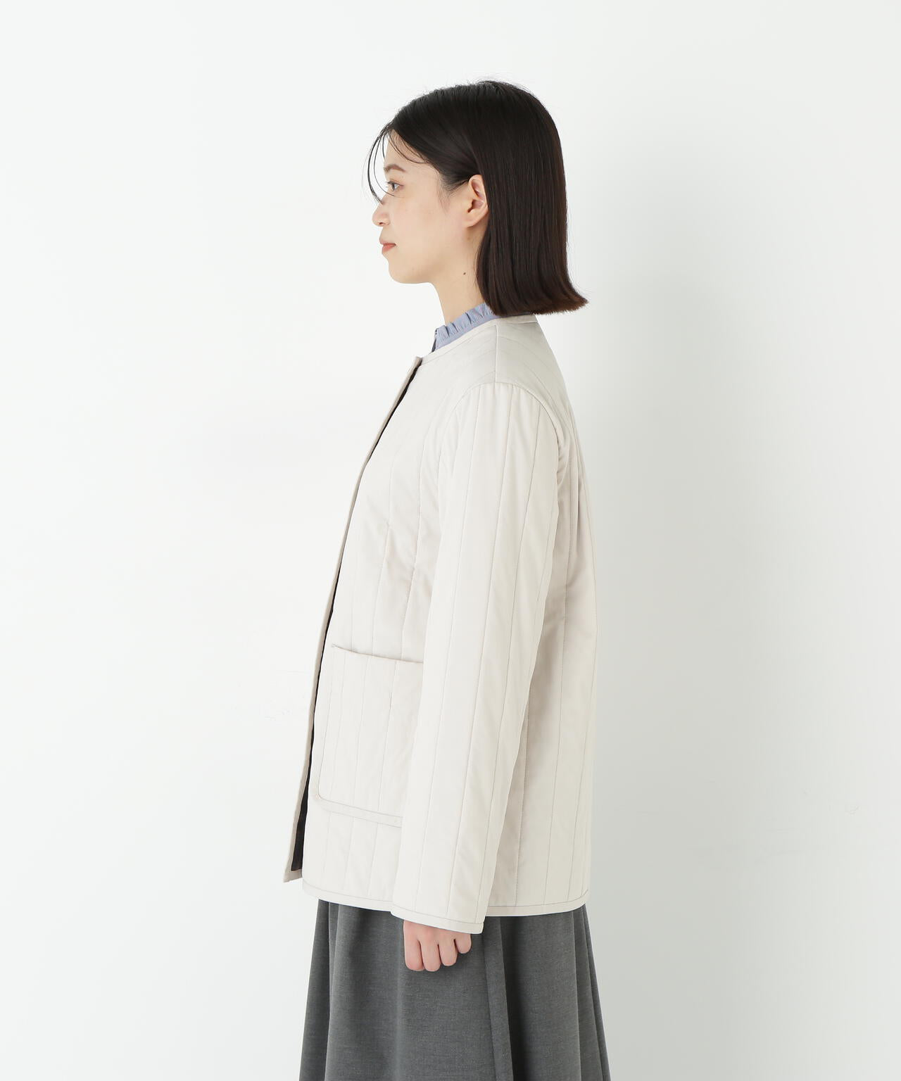 バーティカルキルティングノーカラージャケット