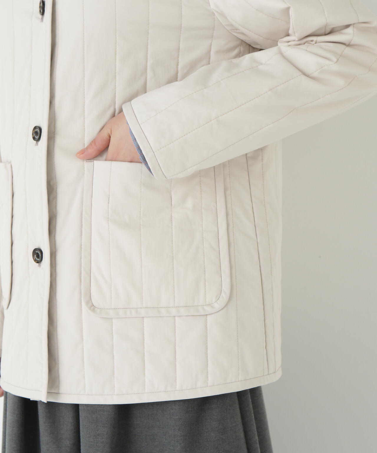 バーティカルキルティングノーカラージャケット