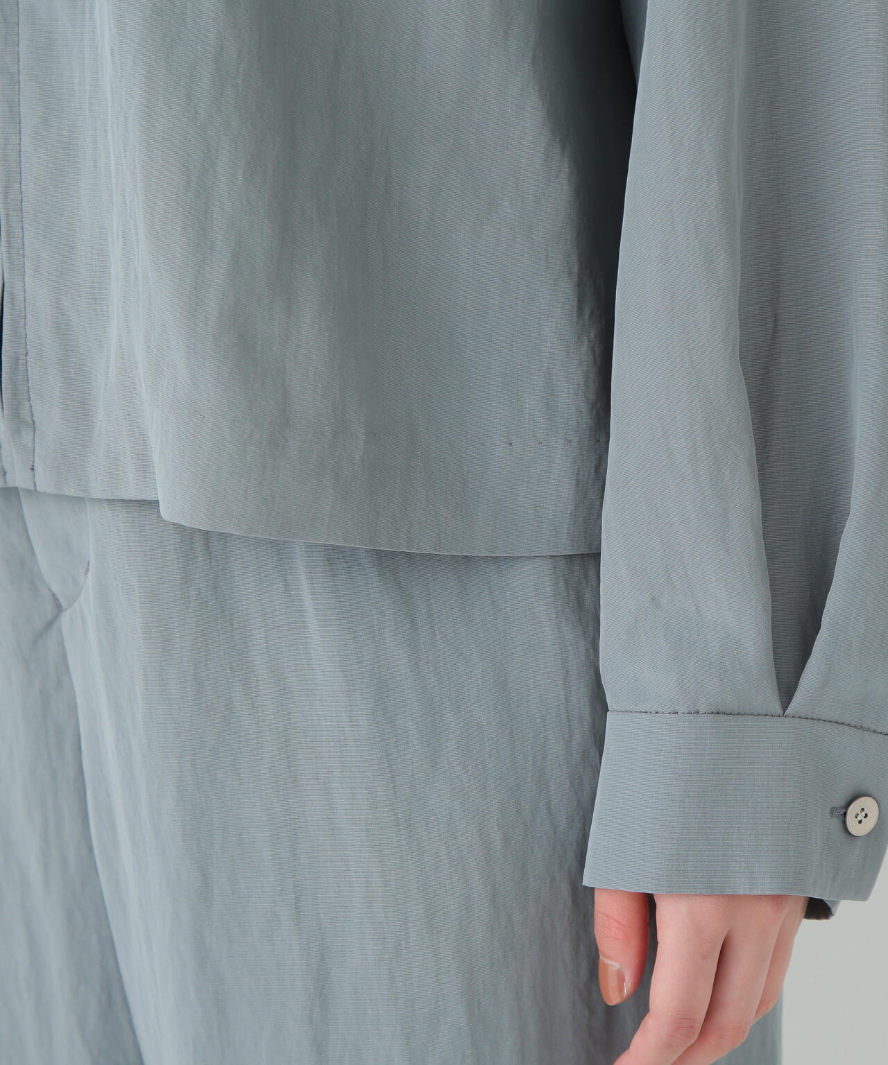 クルーネックショートブルゾン