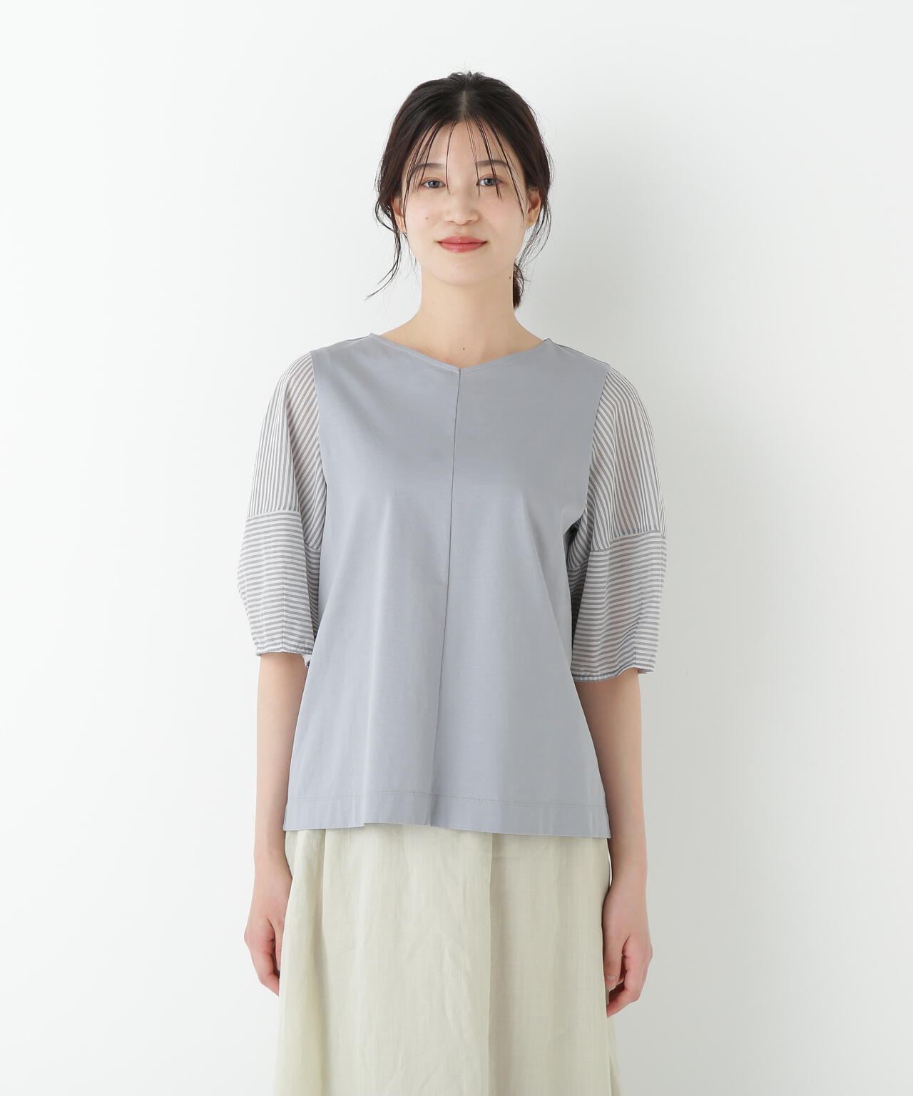 シアーストライプドッキングVネックカットソープルオーバー