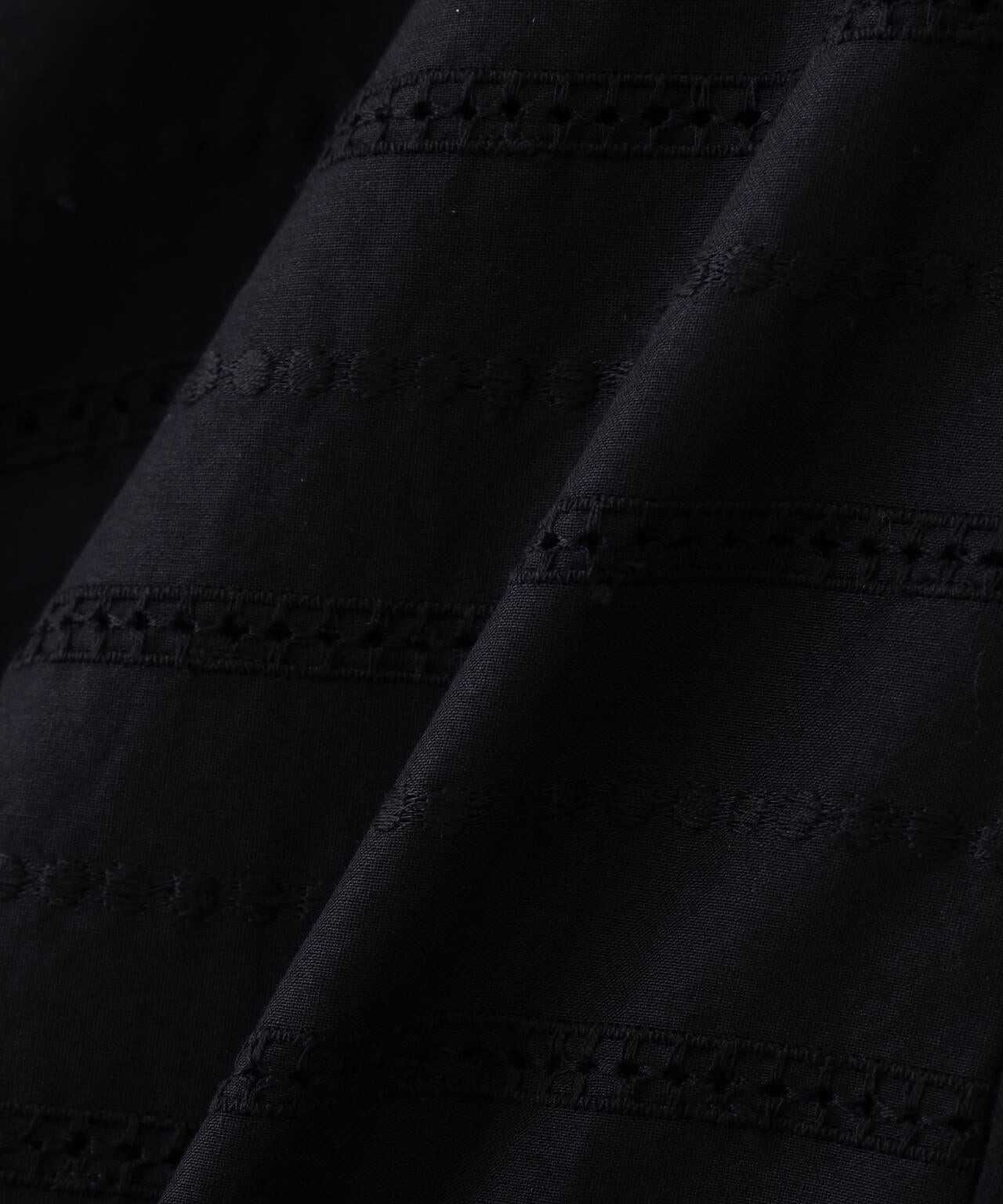 コットンローンレースドッキングプルオーバー