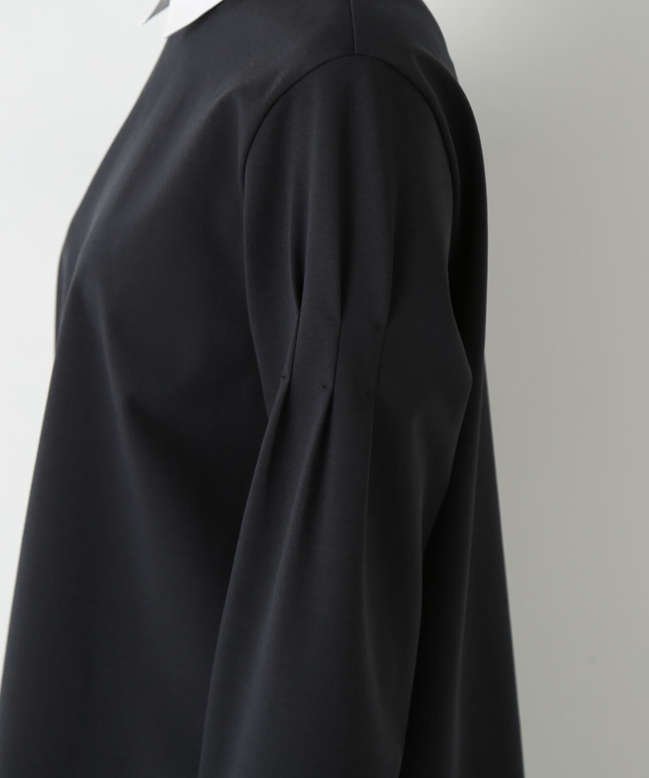 ストレッチポンチシャツカラードッキングプルオーバー