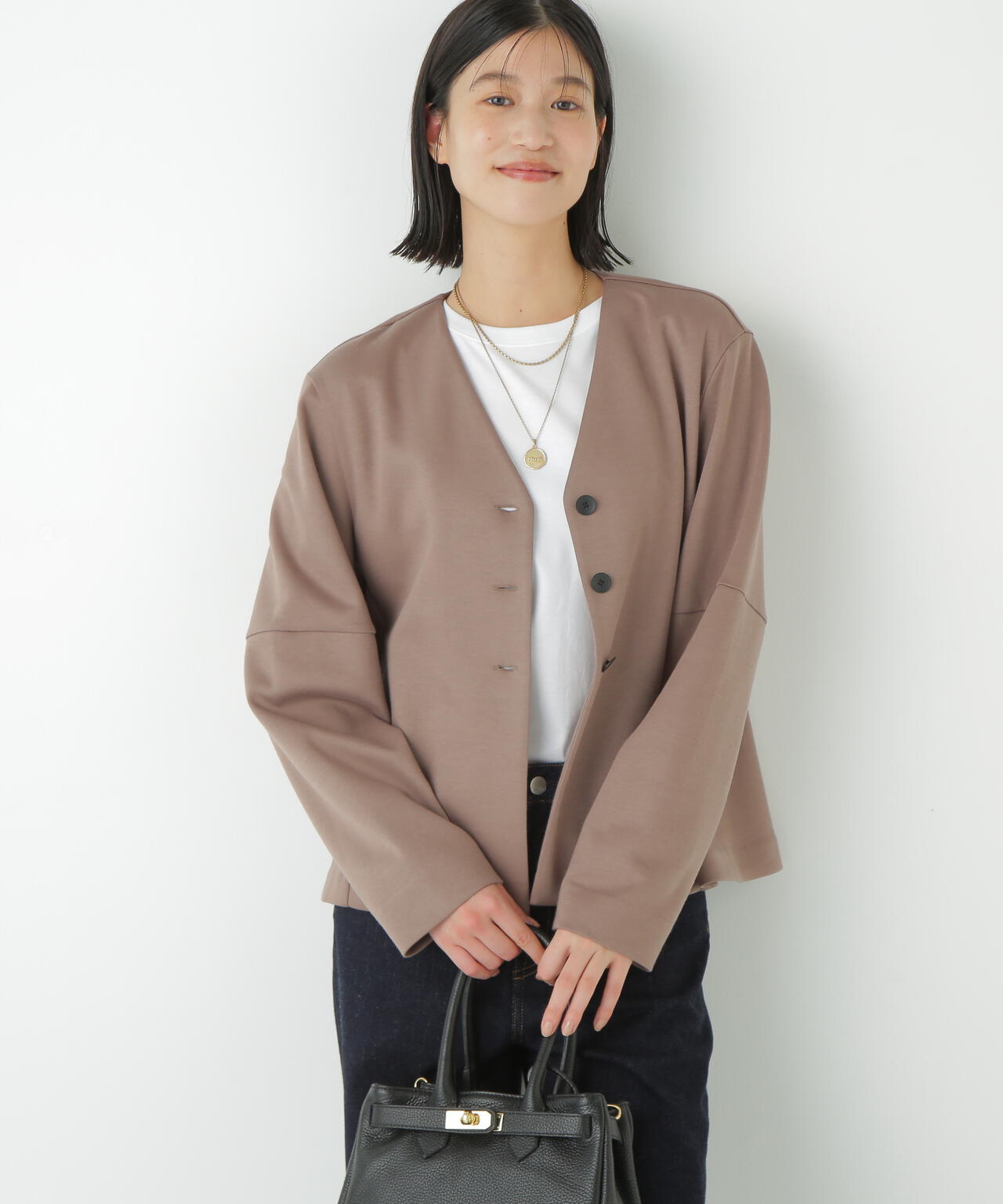 ダンボールVネックカーディガン