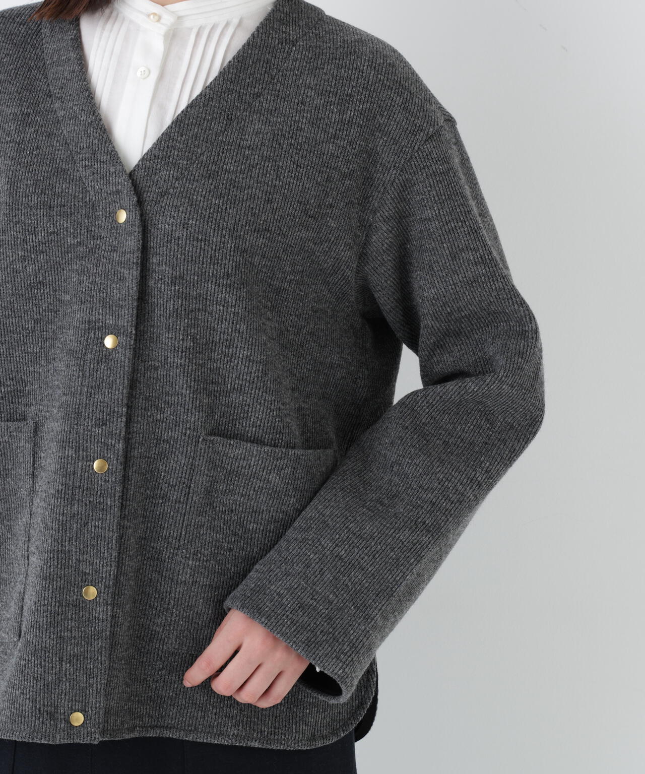 クォーターゲージVネックカーディガン