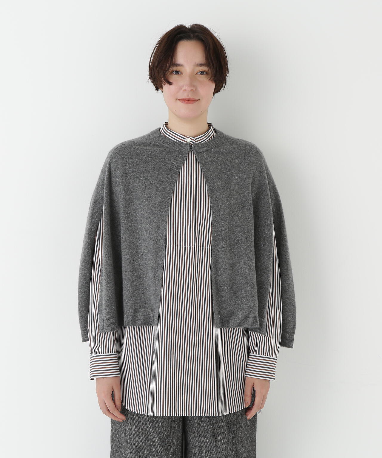 ハイゲージウールケープニット