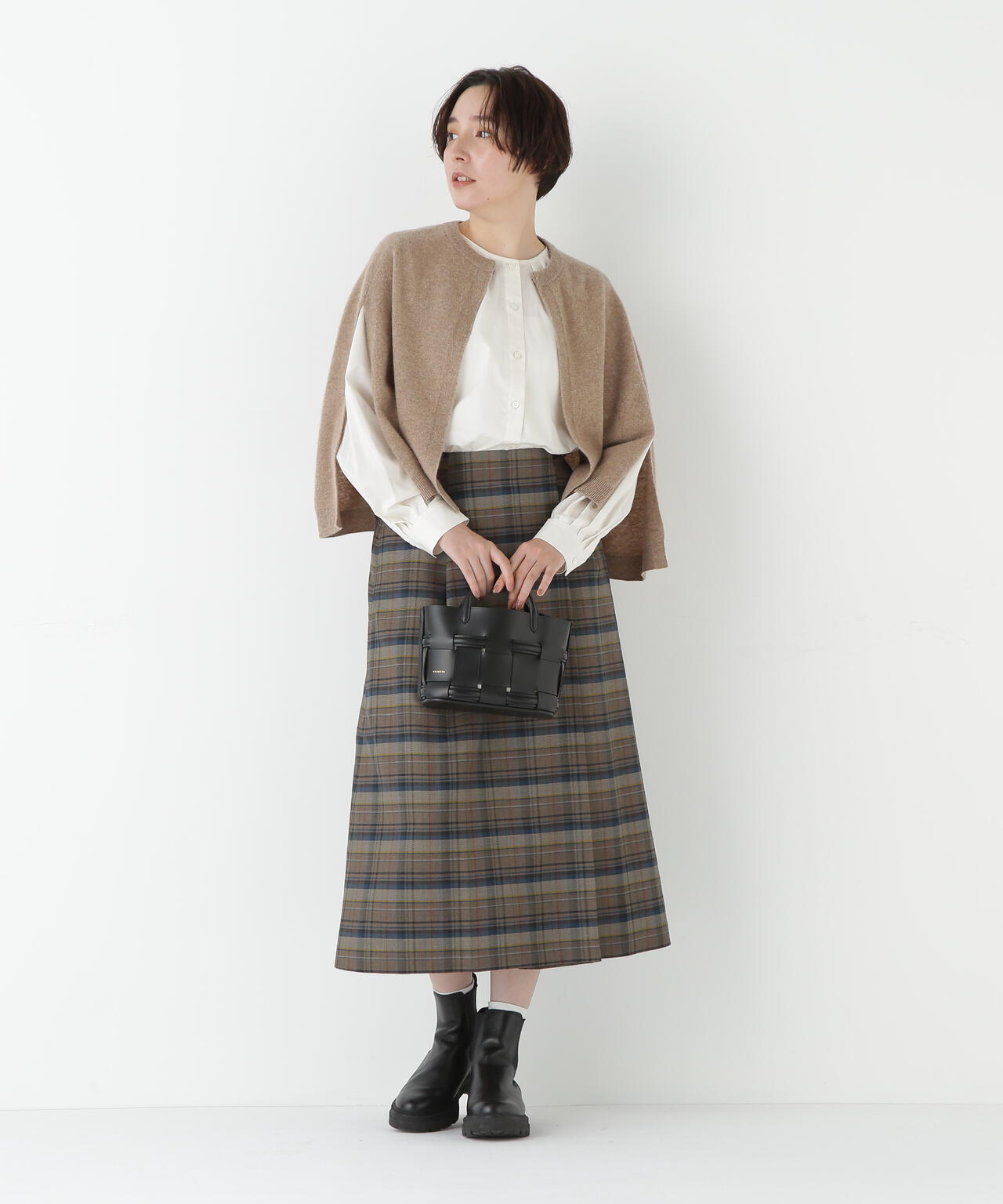 ハイゲージウールケープニット